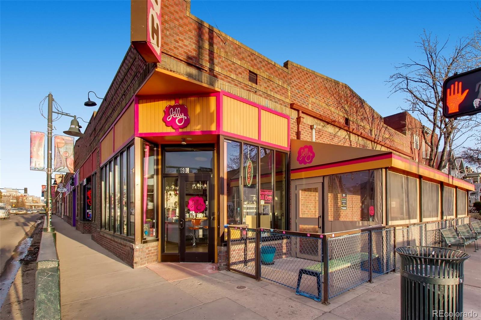 909 N Logan Street Unit: 5I