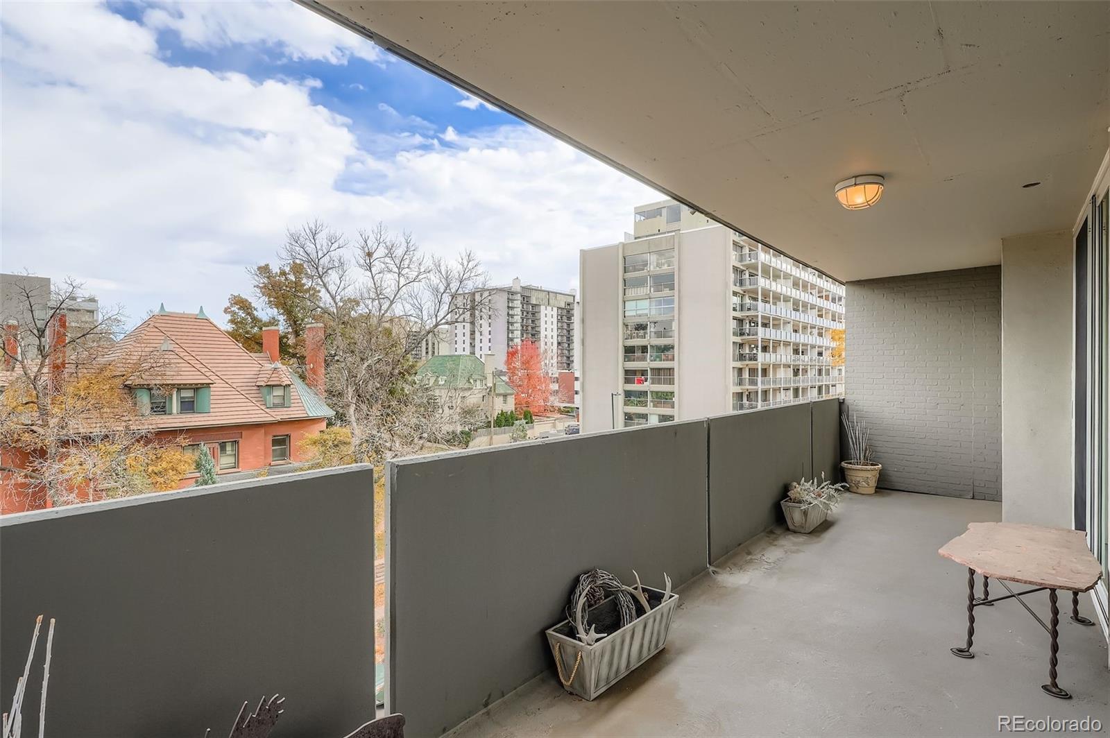 909 N Logan Street Unit: 5I