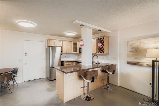909 N Logan Street Unit: 5I