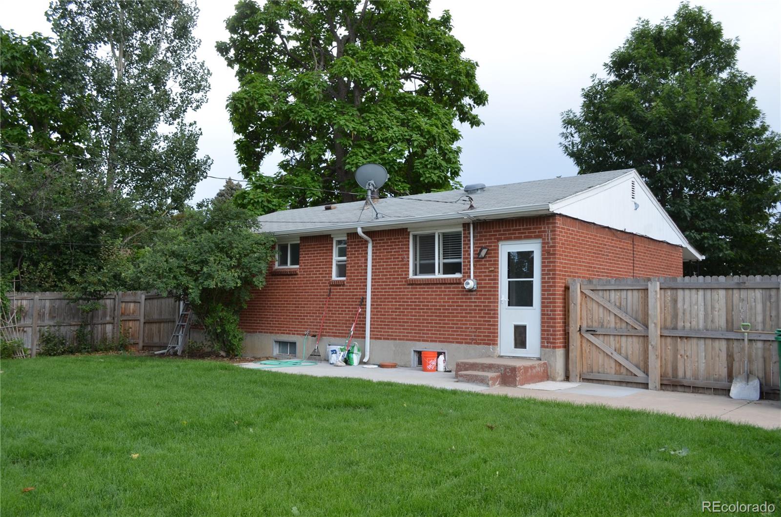 1075 W Princeton Place