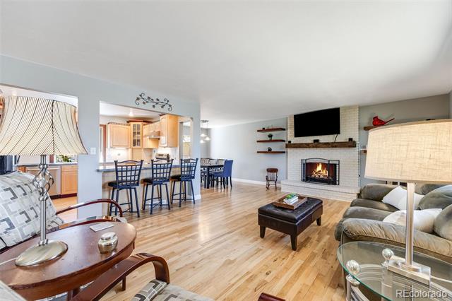 1558 W Meadowbrook Road