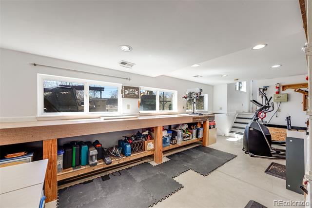 1558 W Meadowbrook Road