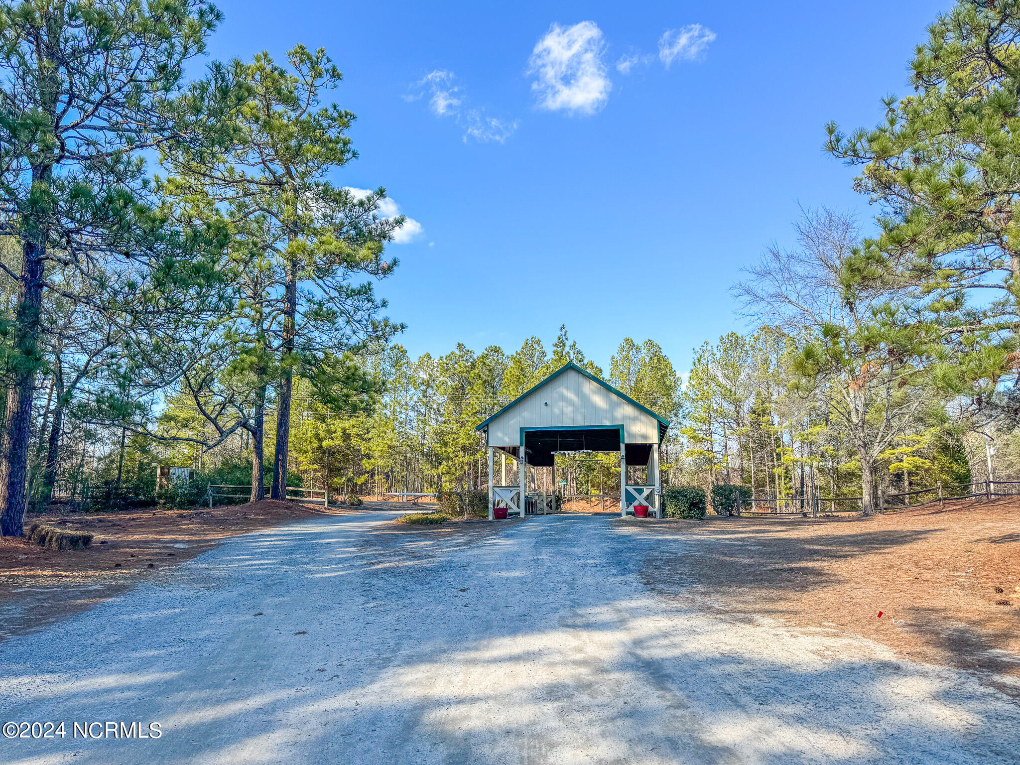 105 27 Western Trail