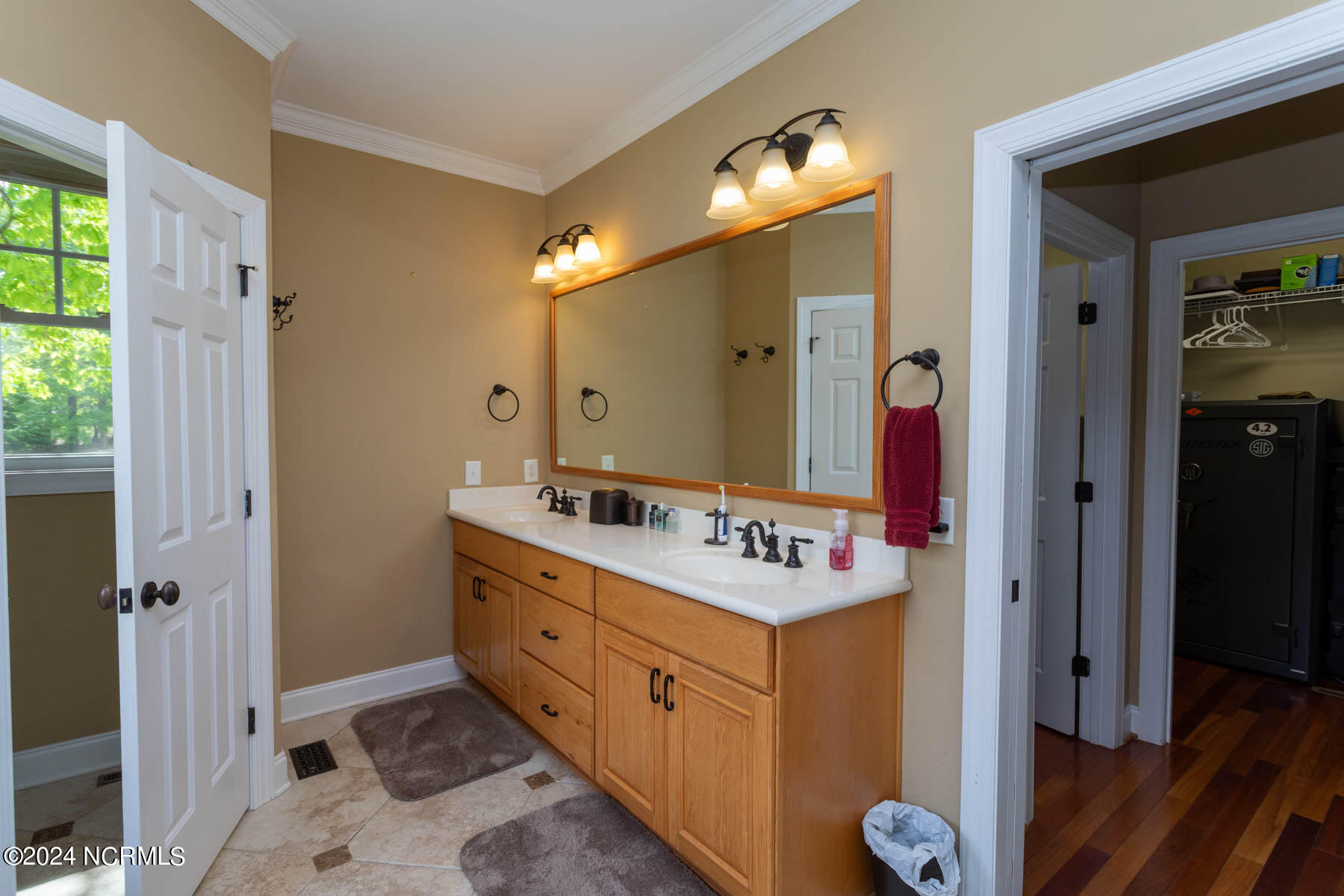 195 Shagbark Court