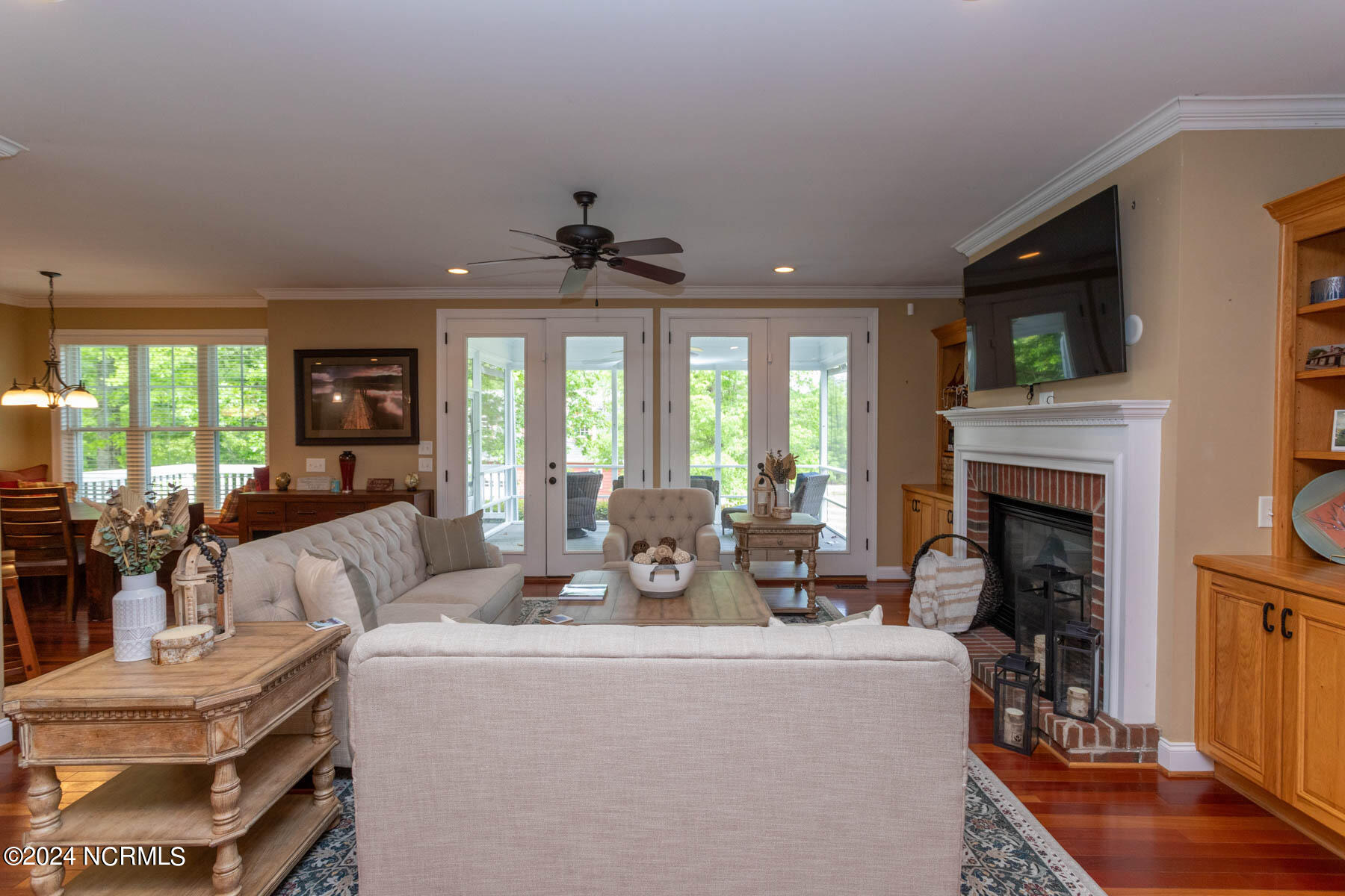 195 Shagbark Court
