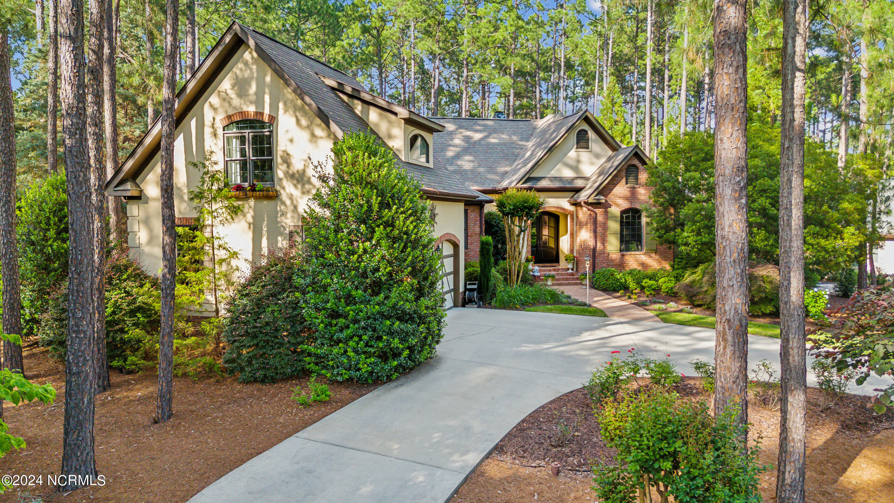 212 Plantation Drive