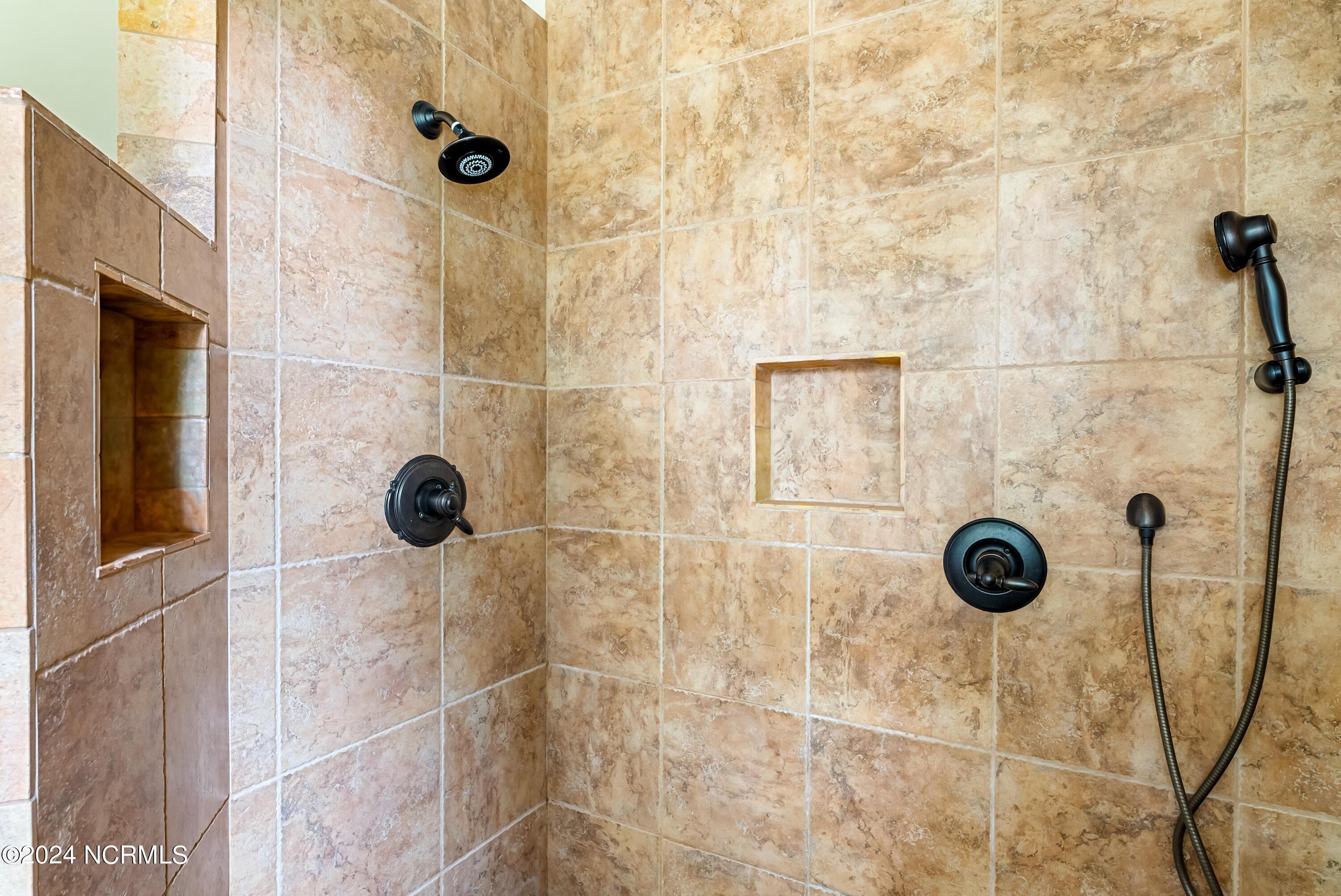 212 Plantation Drive