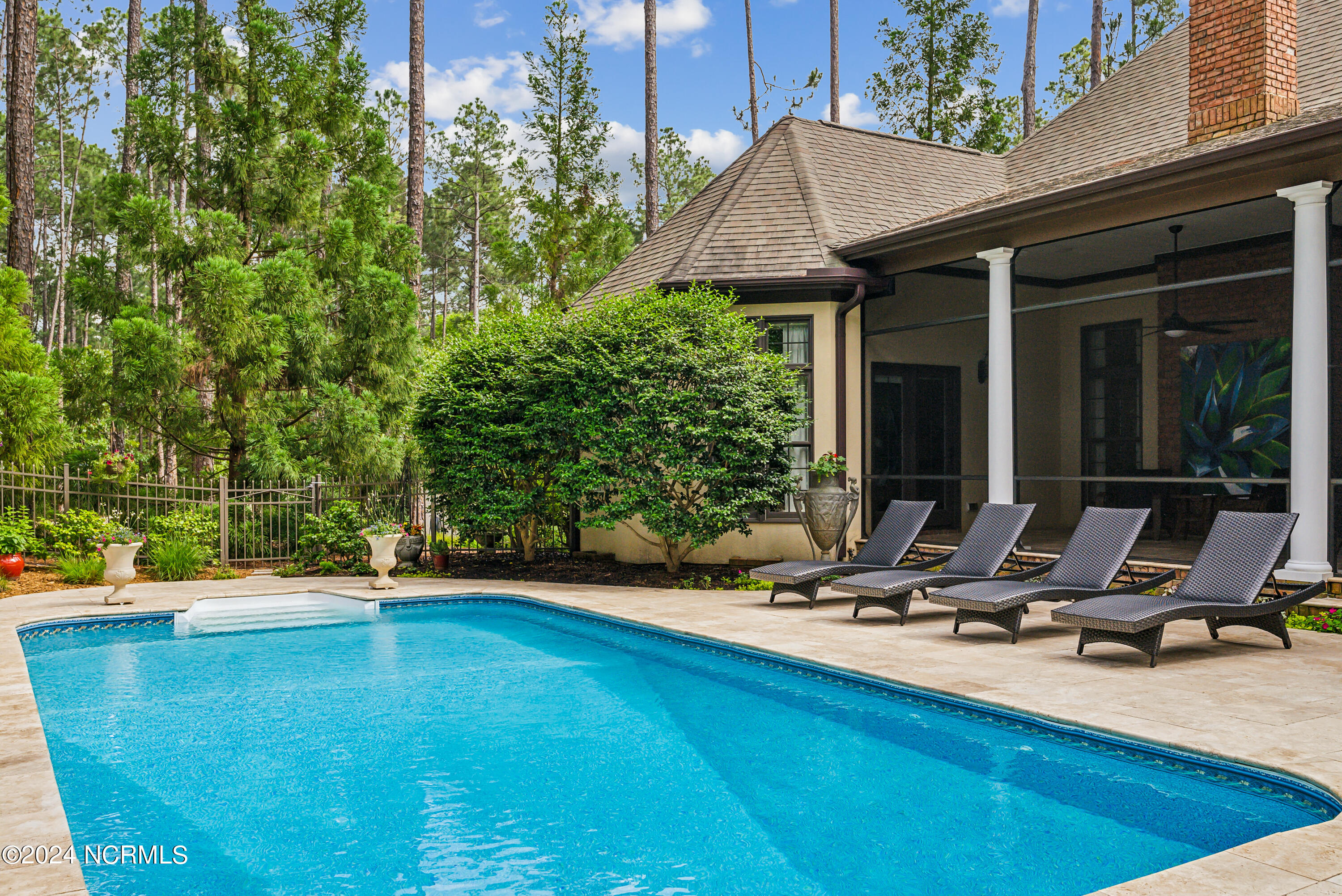 212 Plantation Drive