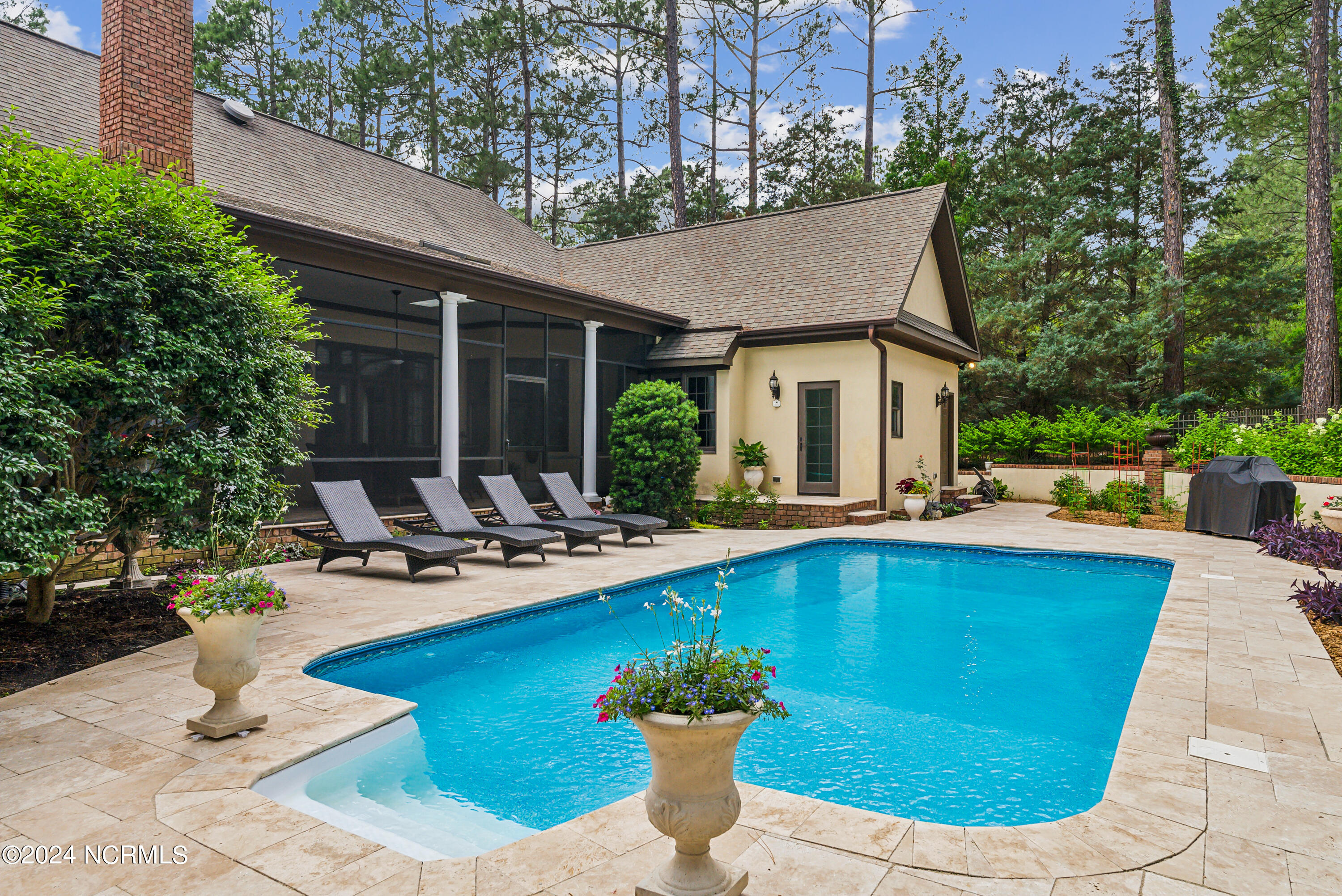 212 Plantation Drive