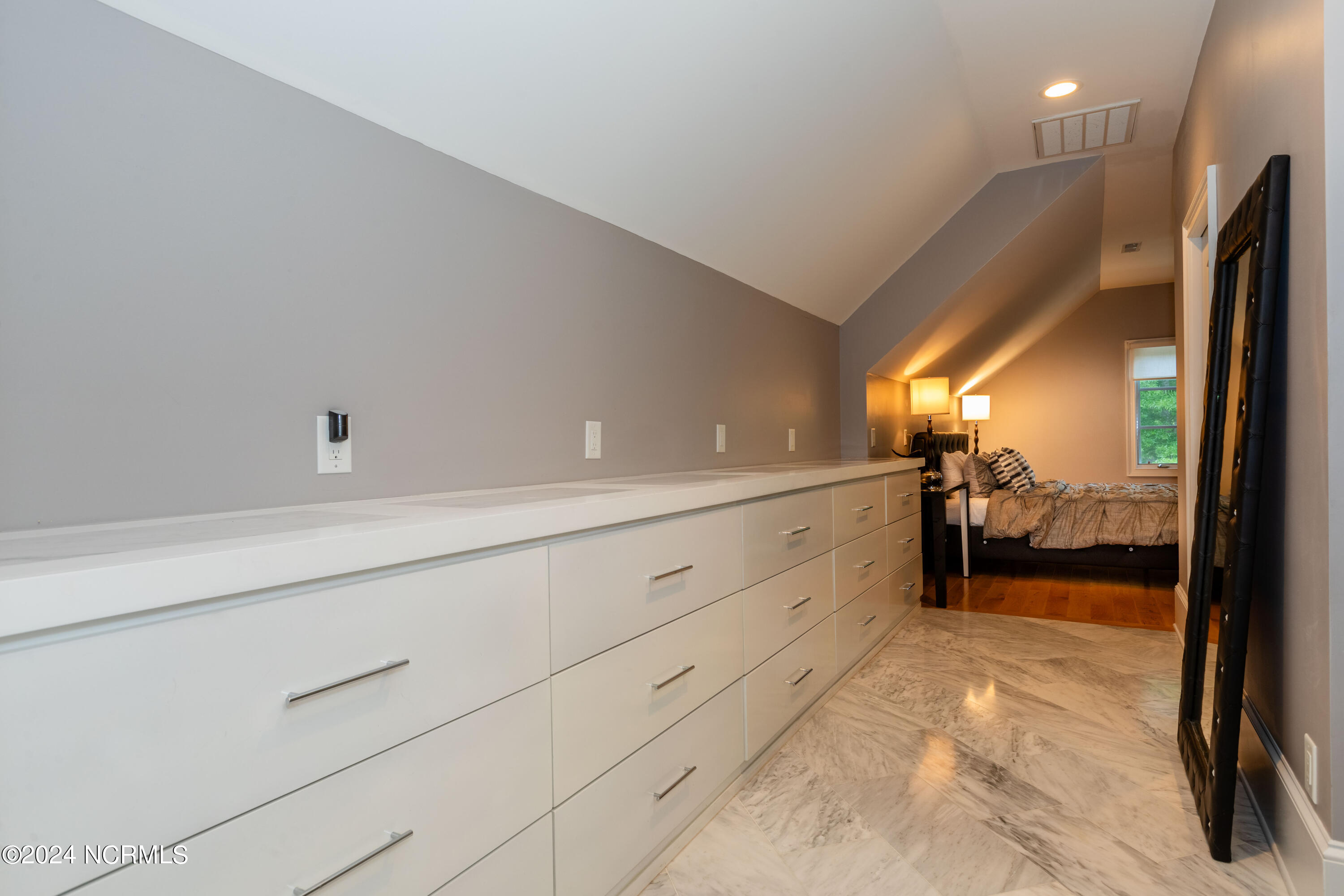 7 Maples Lane