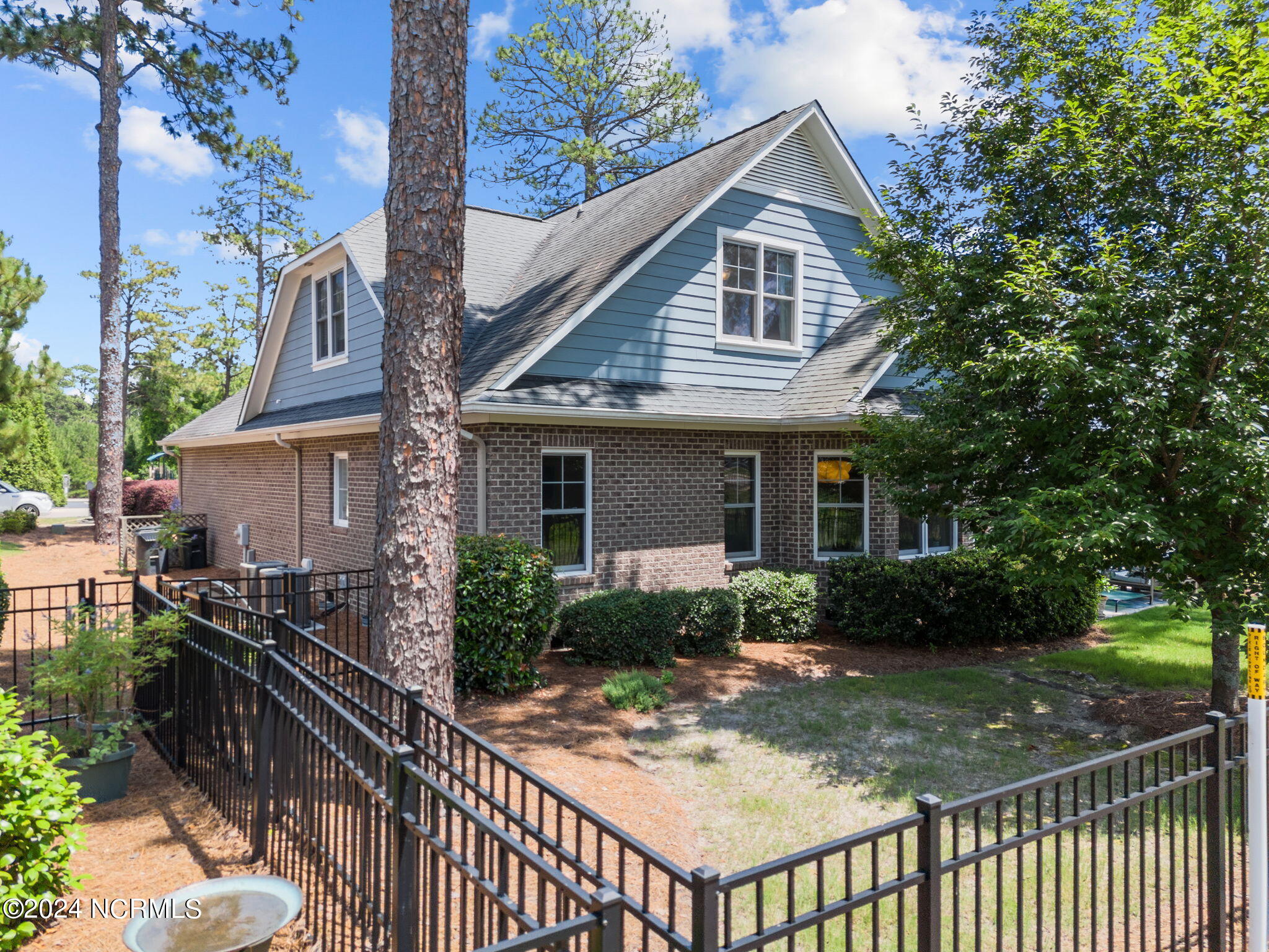 115 N Bracken Fern Lane