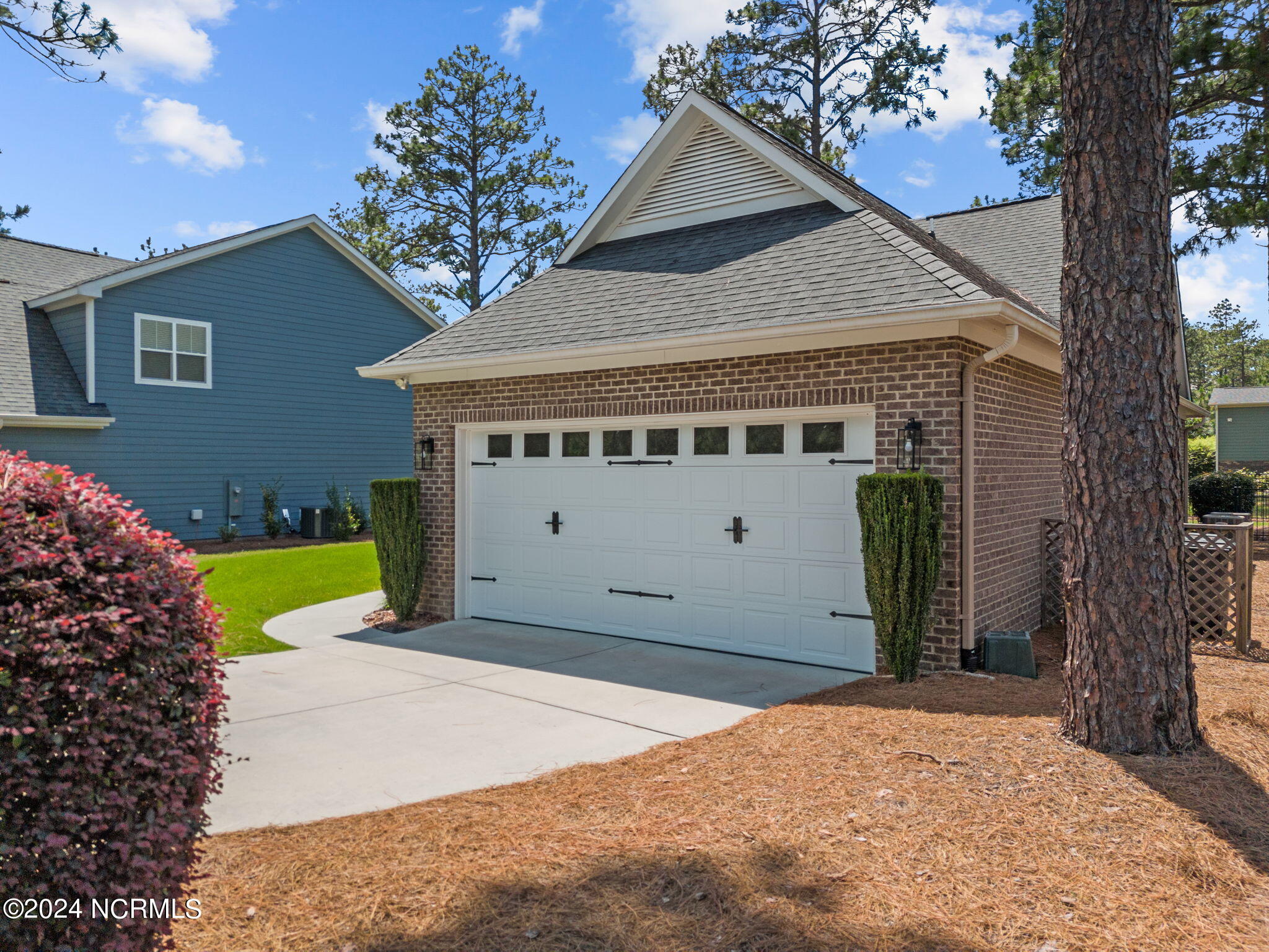 115 N Bracken Fern Lane