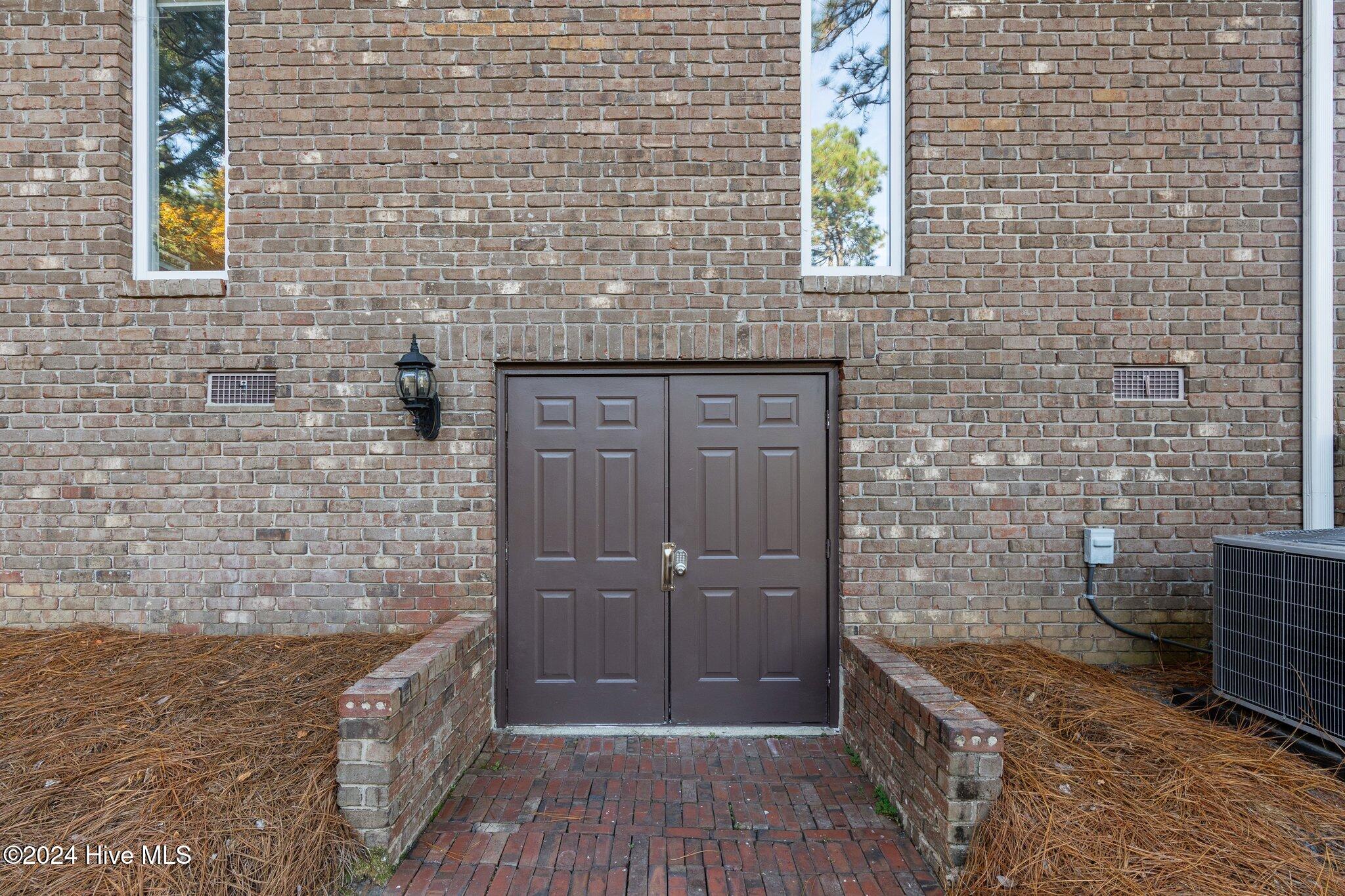 30 Juniper Creek Boulevard