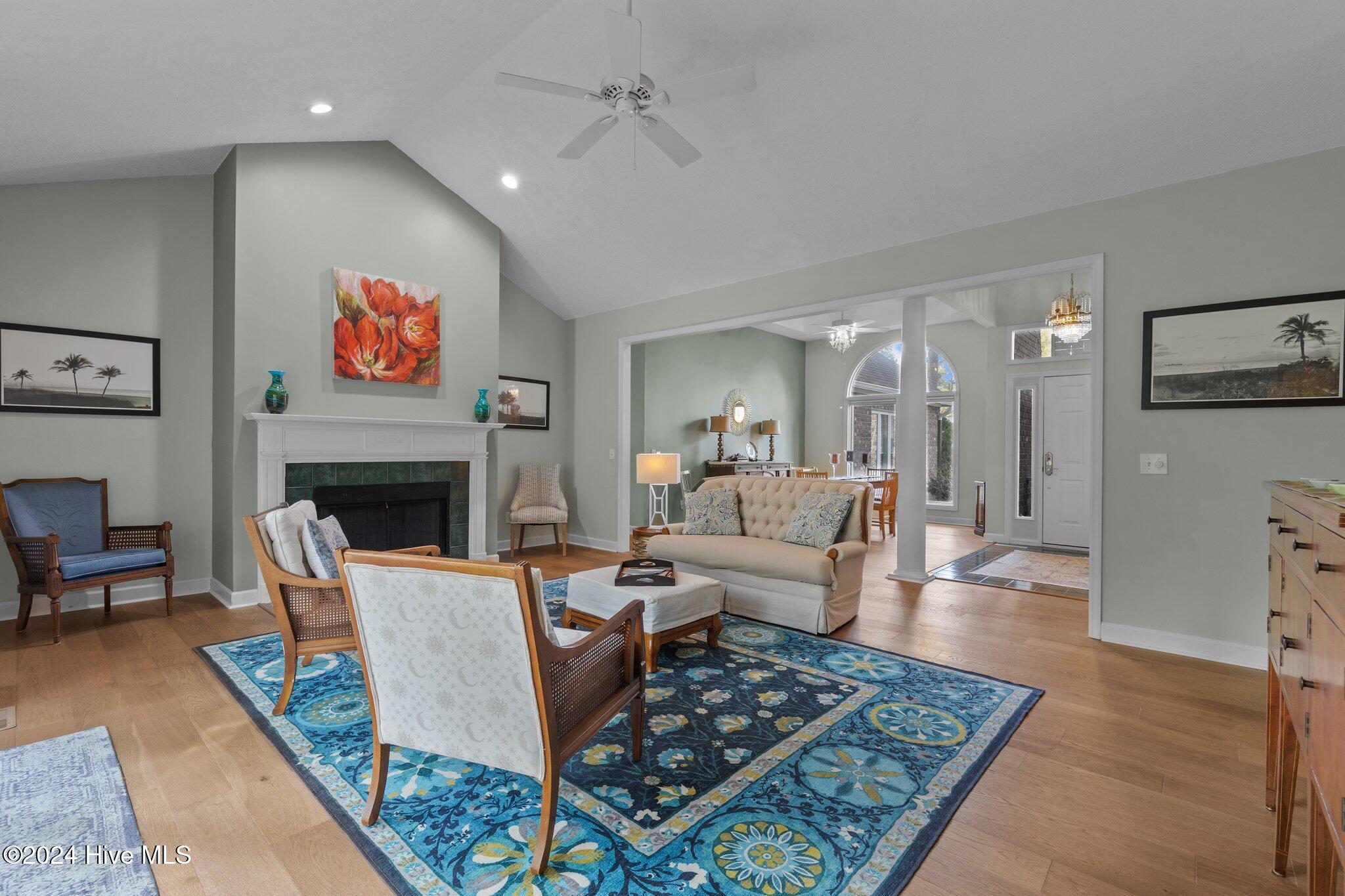 30 Juniper Creek Boulevard