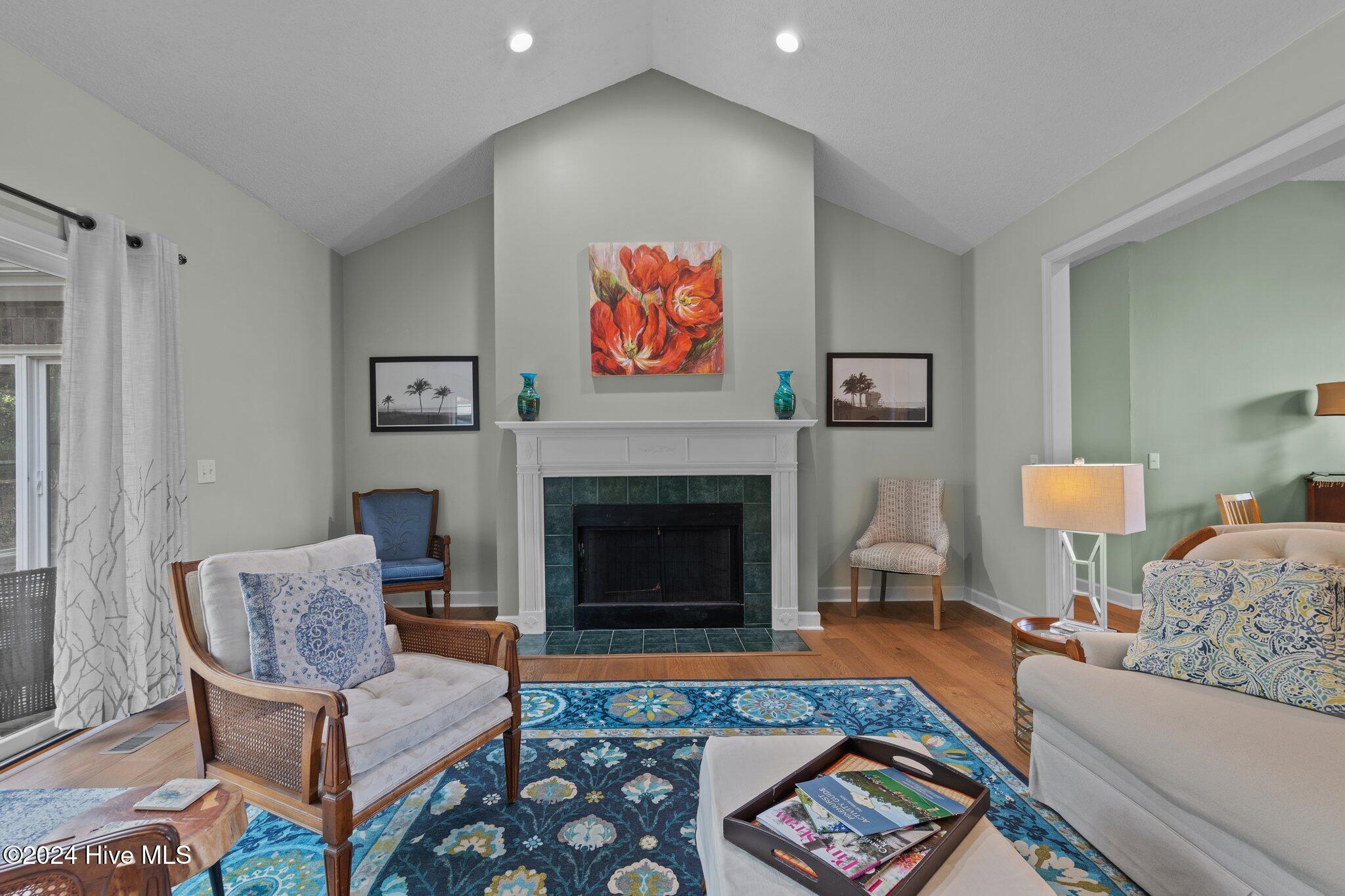 30 Juniper Creek Boulevard