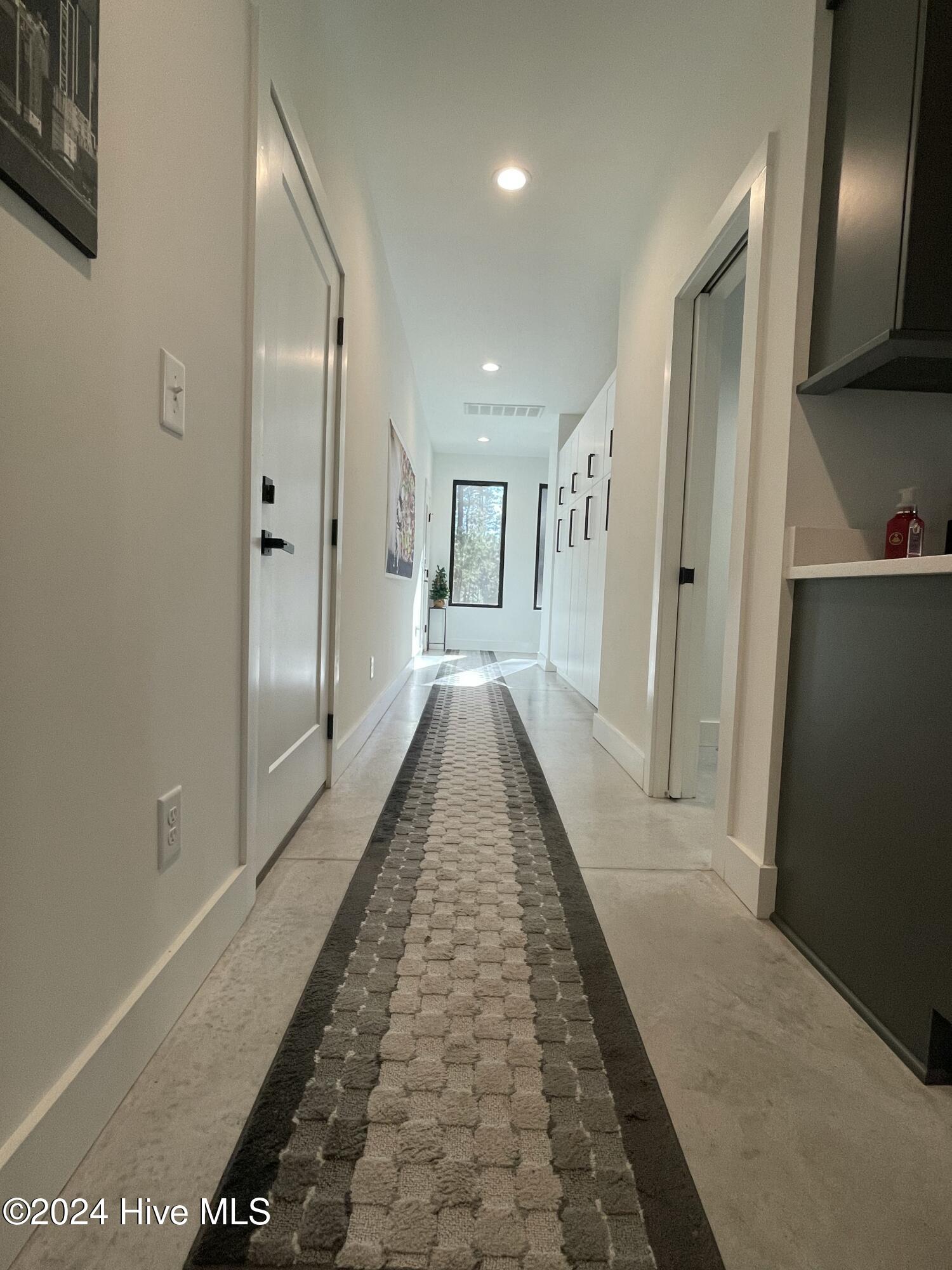 4 Woodward Place