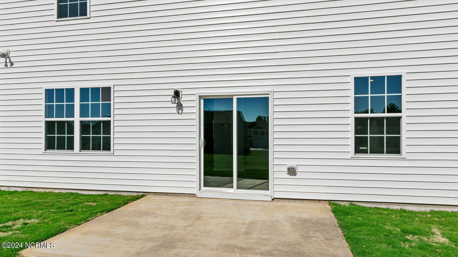 982 Ocean Court