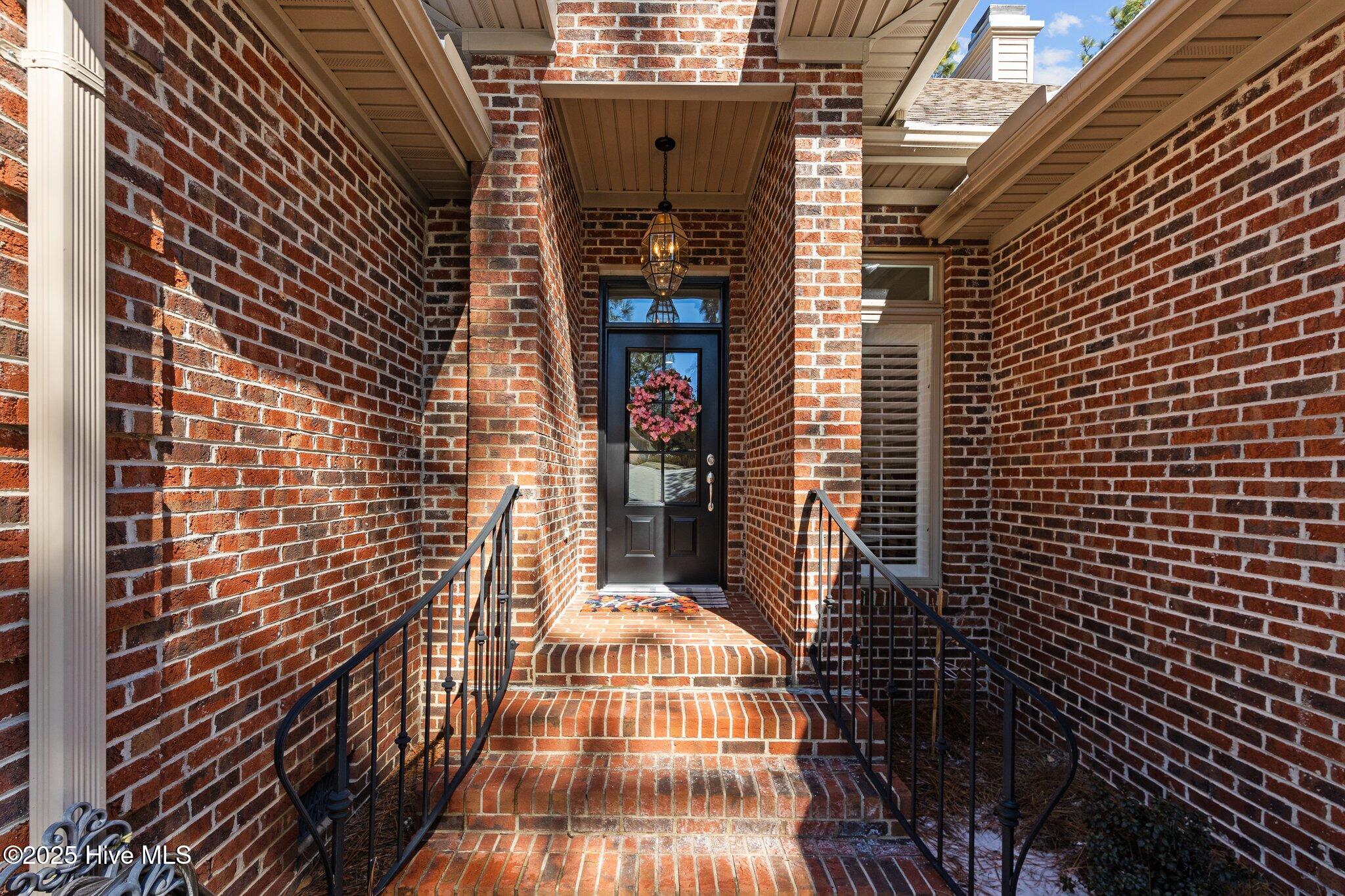 15 Ivy Way