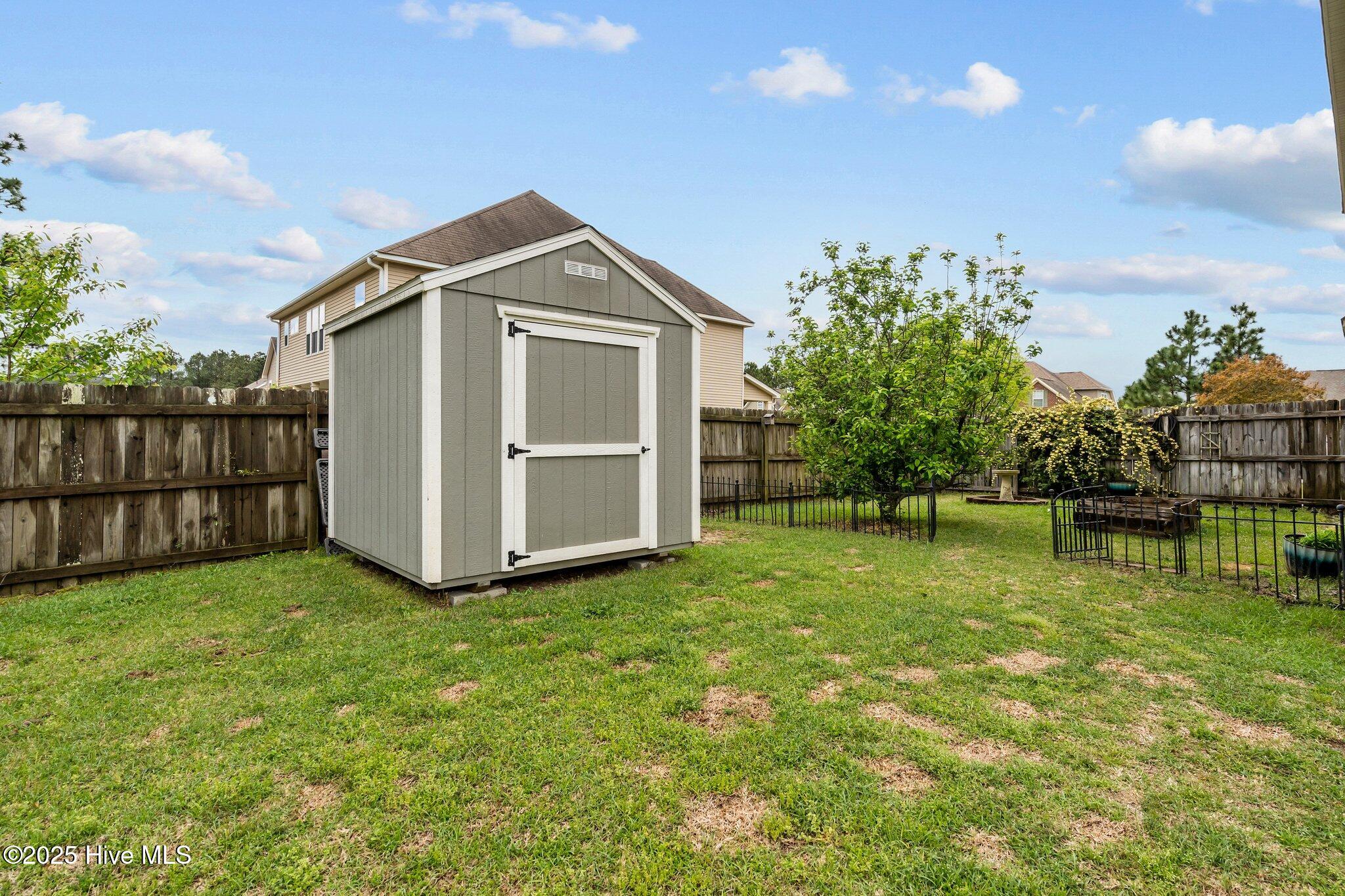 112 Walkabout Drive