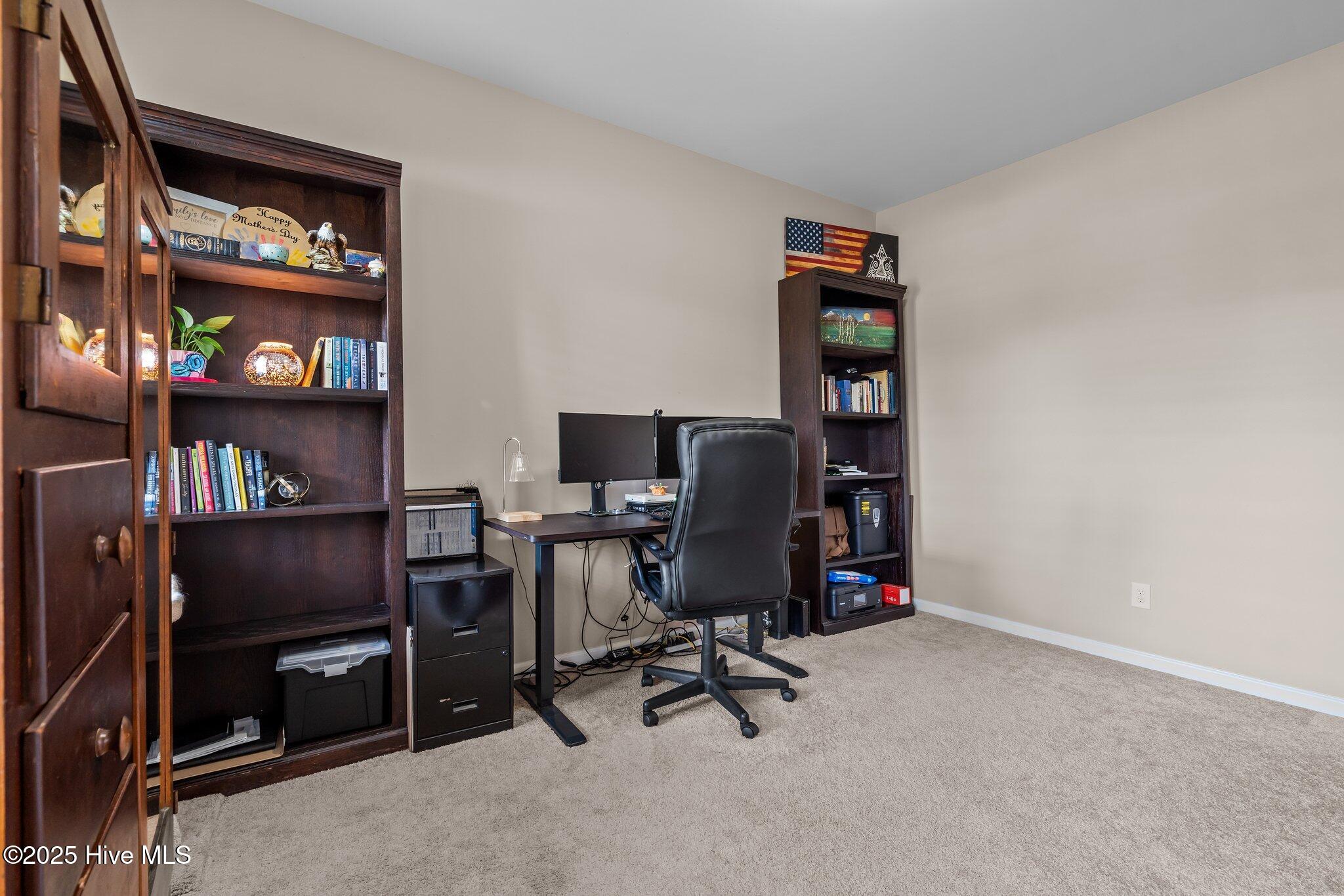 112 Walkabout Drive