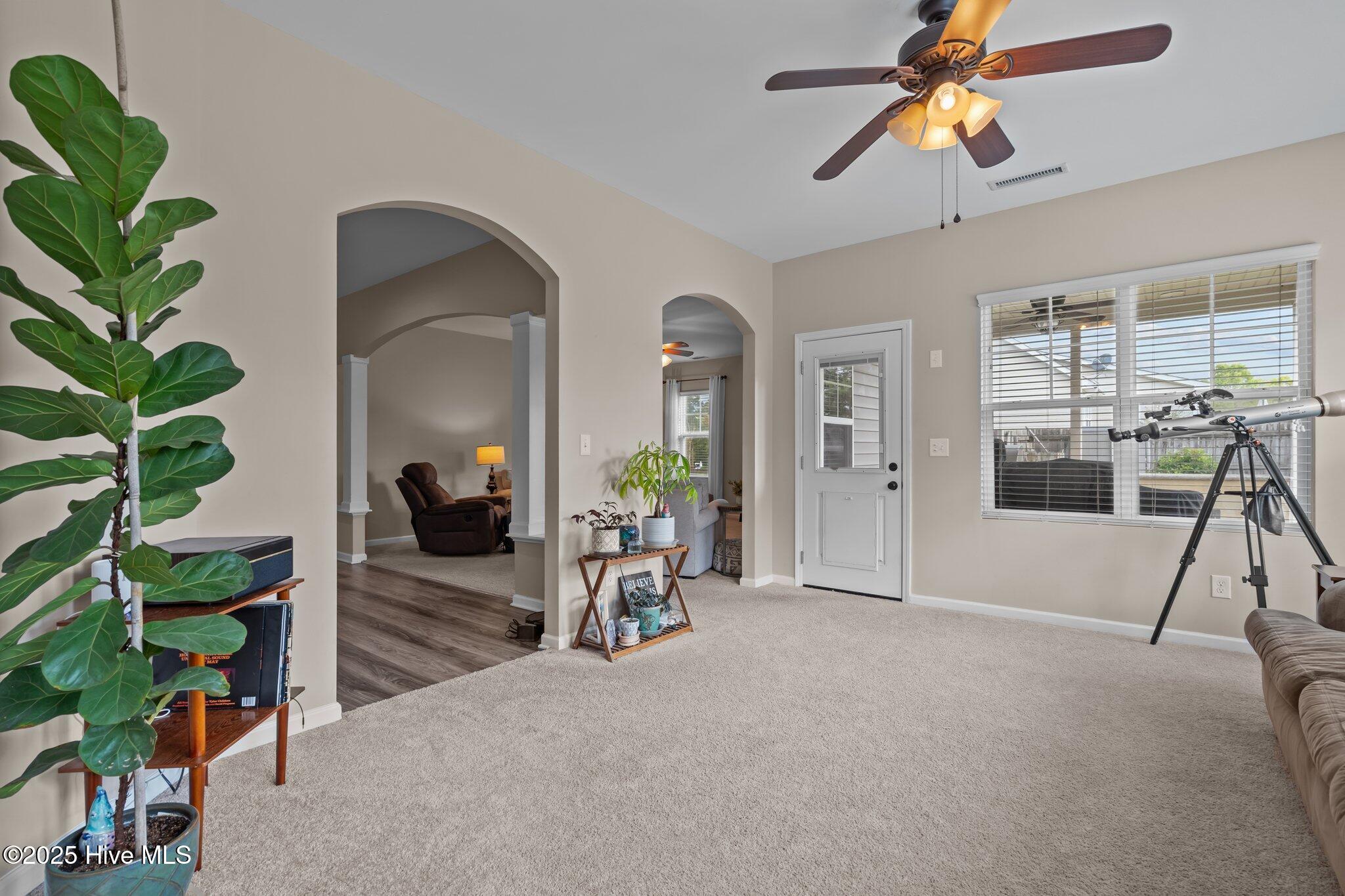 112 Walkabout Drive