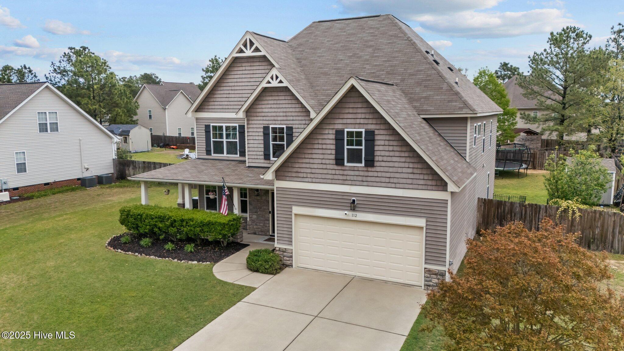 112 Walkabout Drive