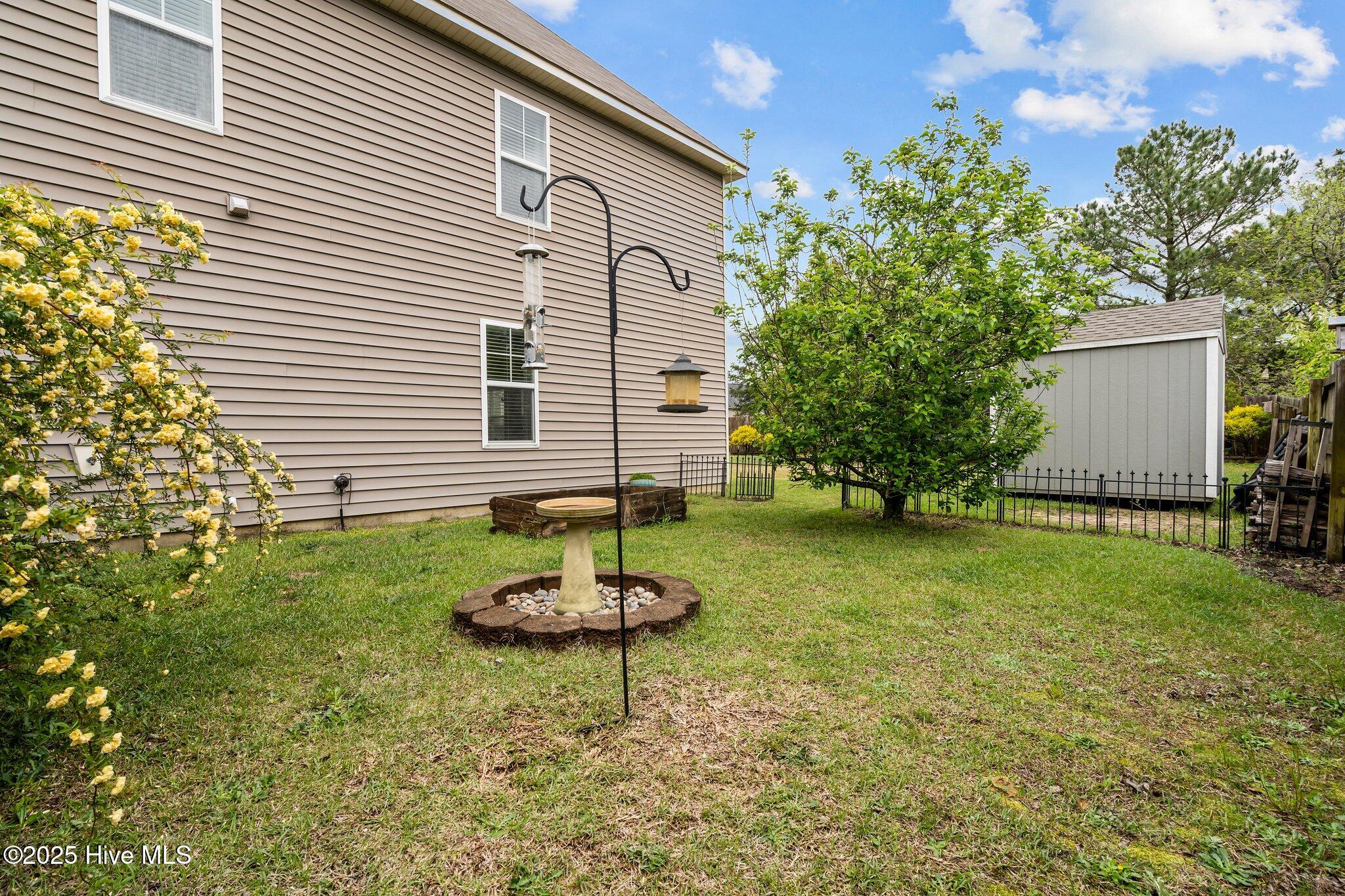 112 Walkabout Drive