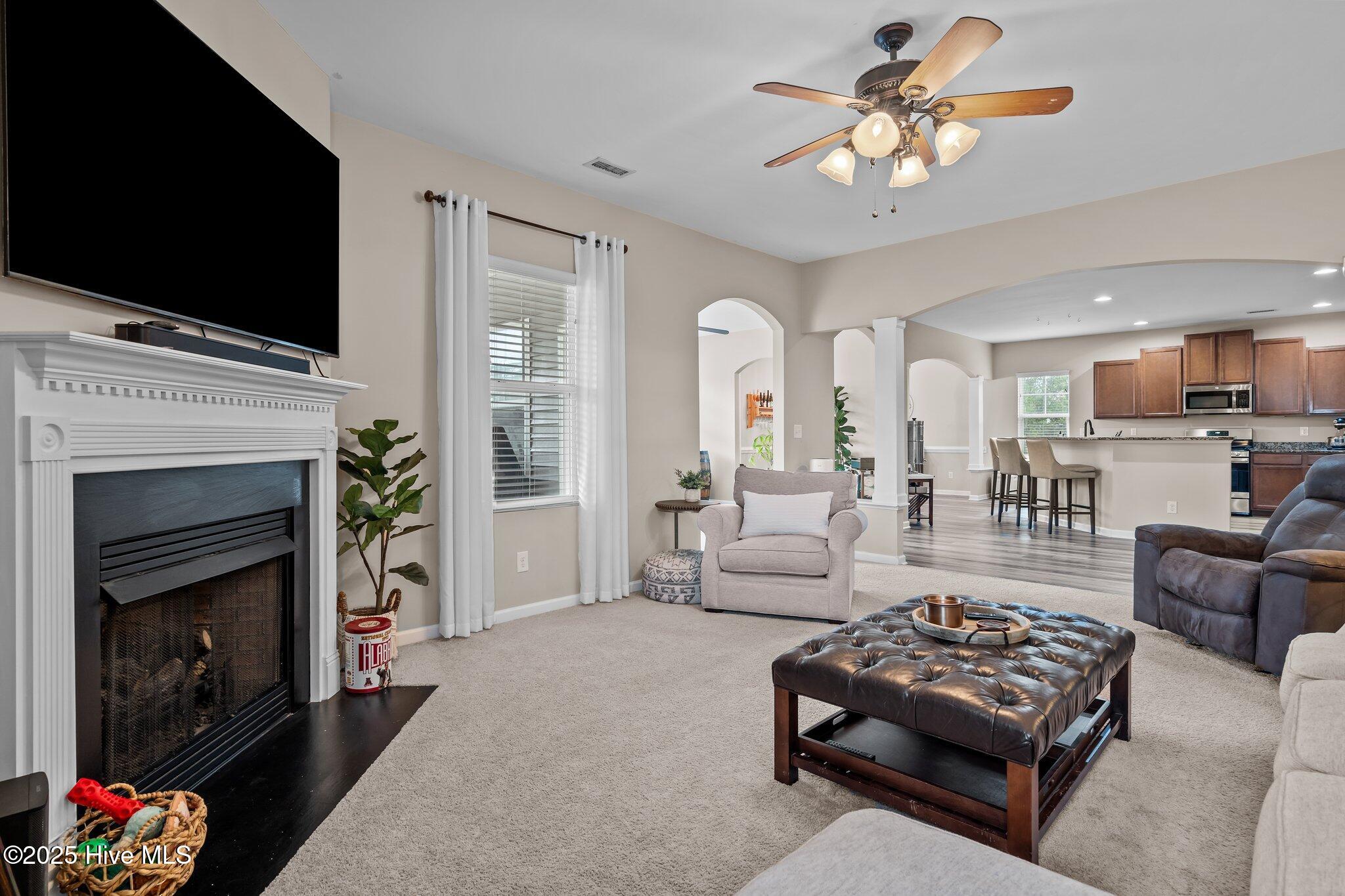 112 Walkabout Drive