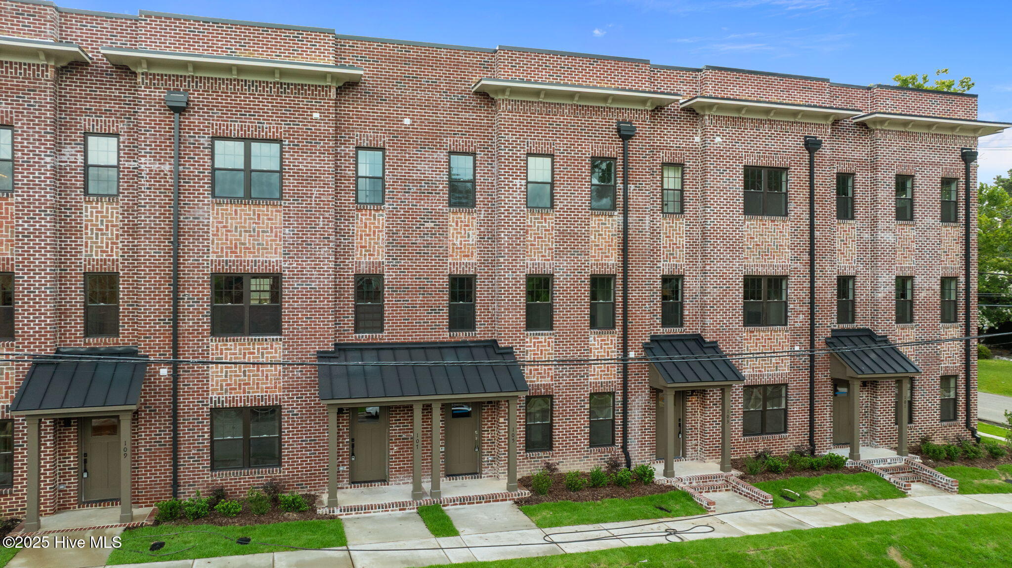 103 Lexington Lane