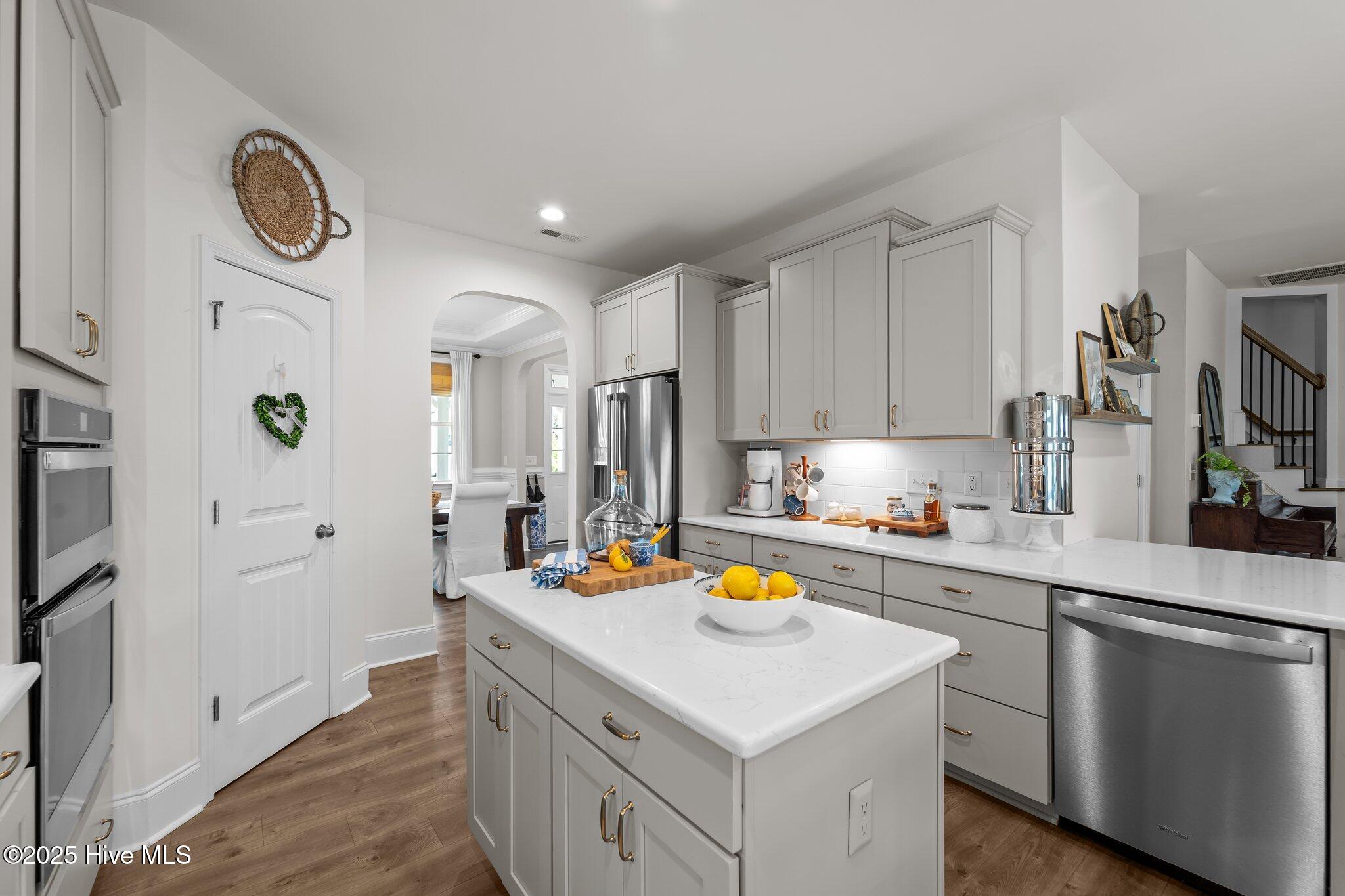 500 Legacy Lakes Way