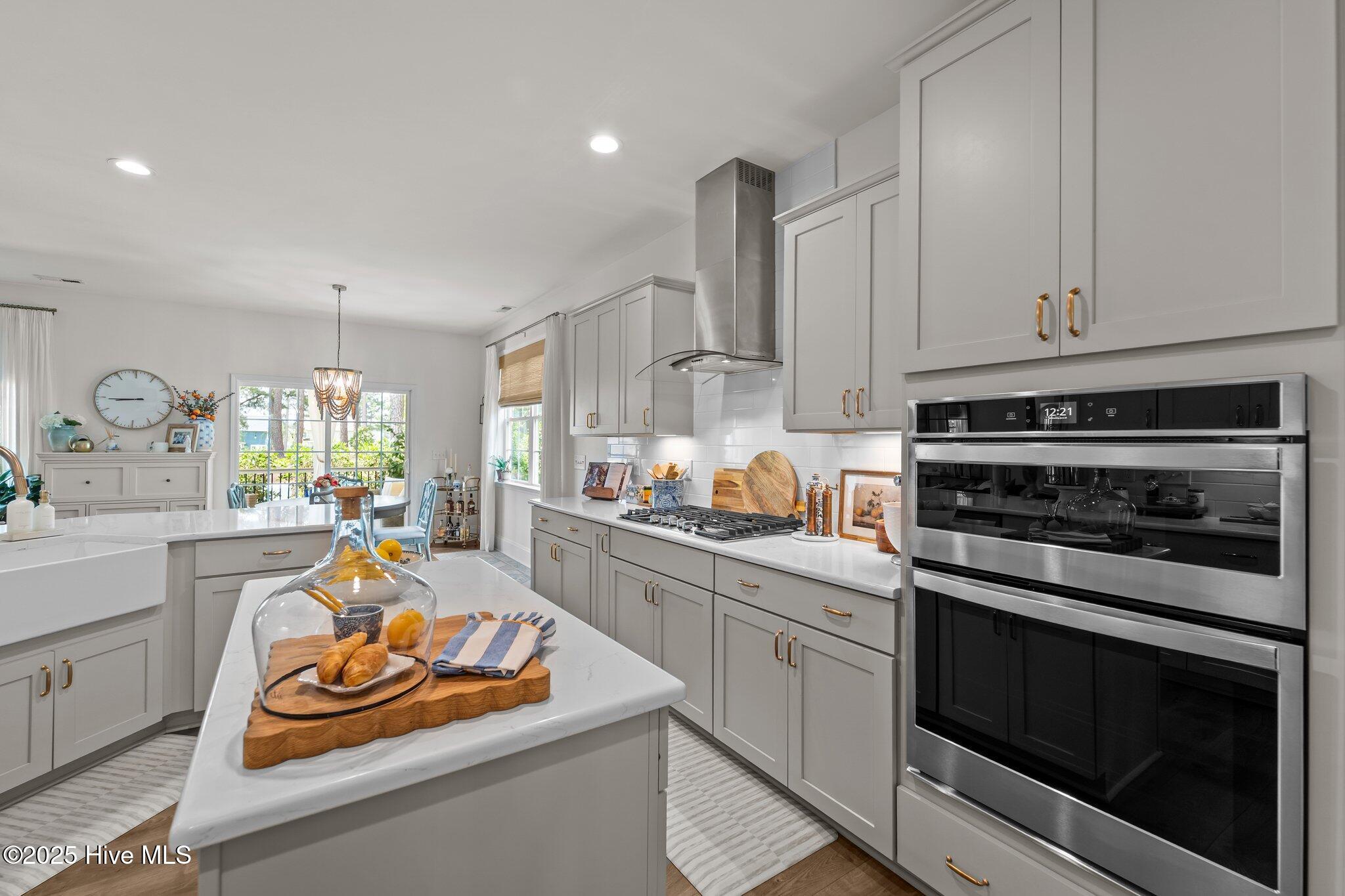 500 Legacy Lakes Way