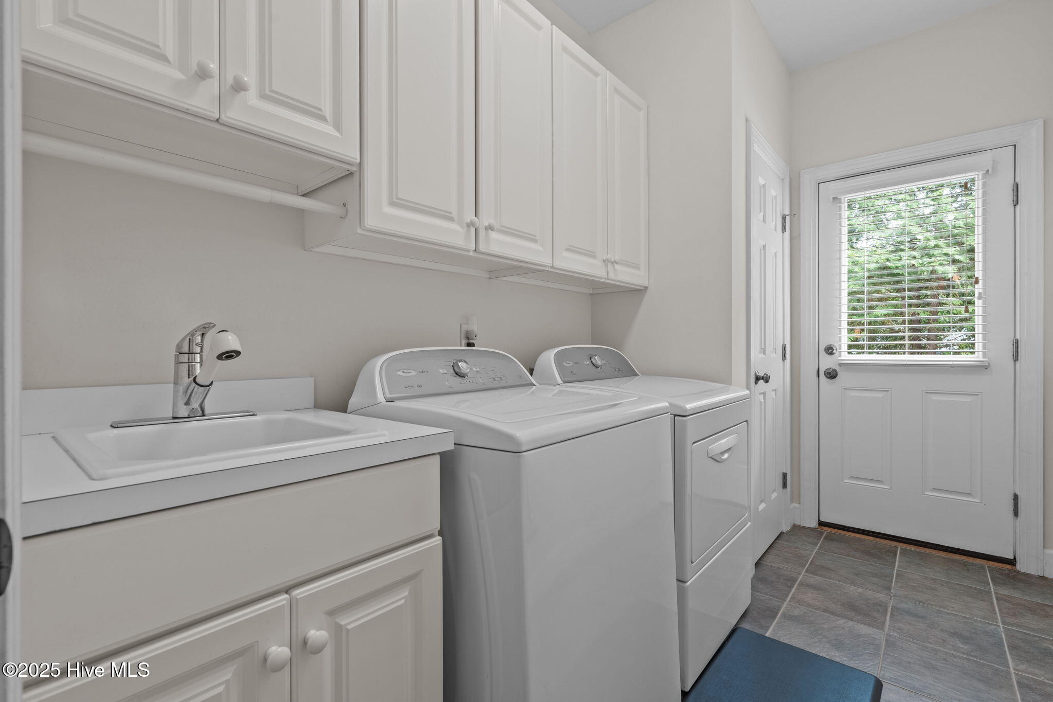 4 Oxton Circle