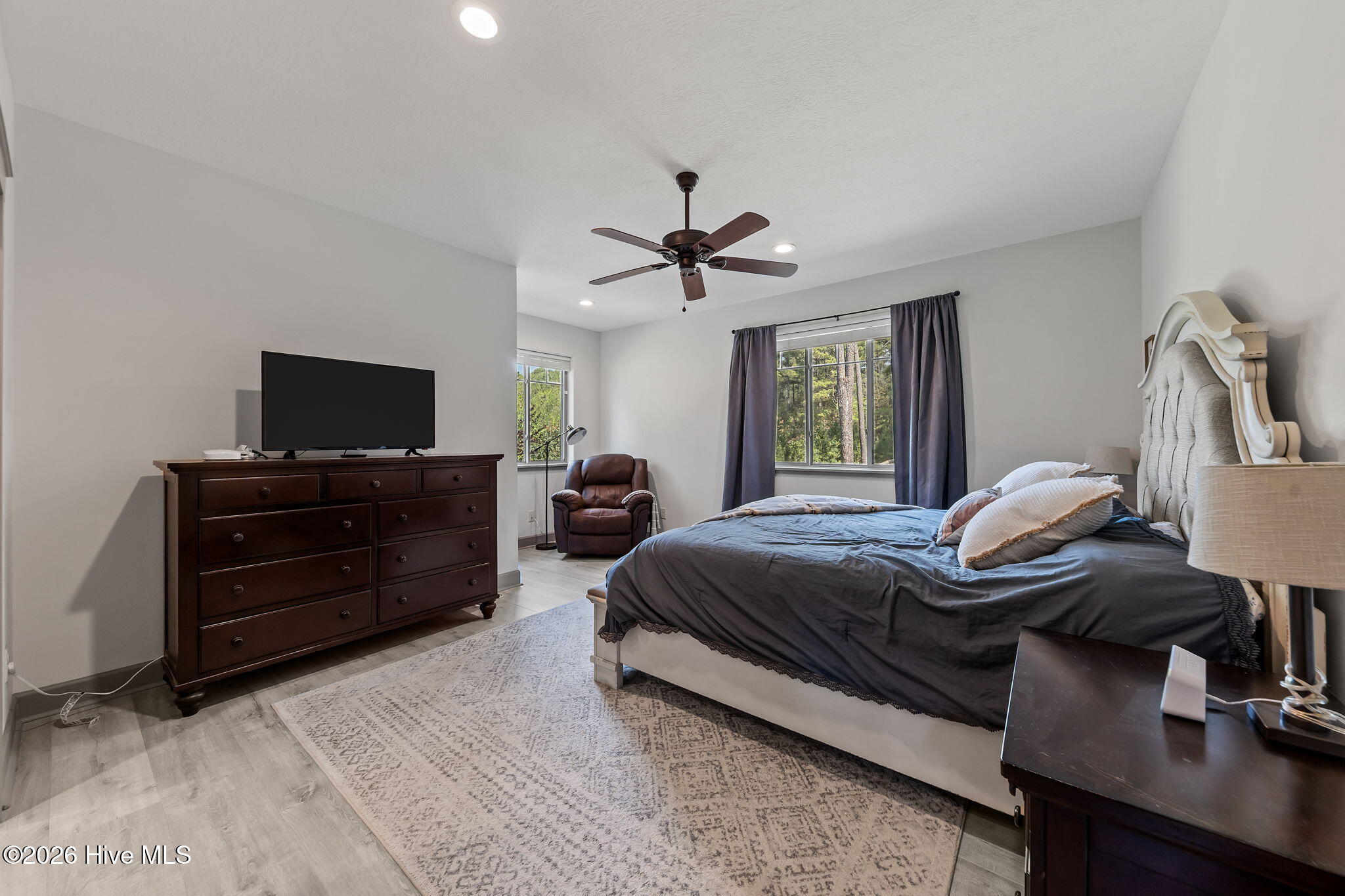 190 Devon Circle