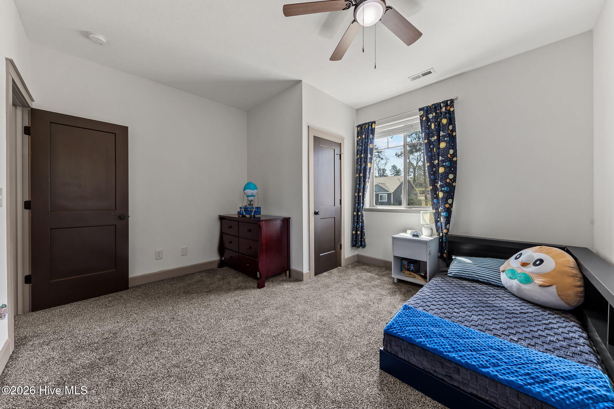 190 Devon Circle