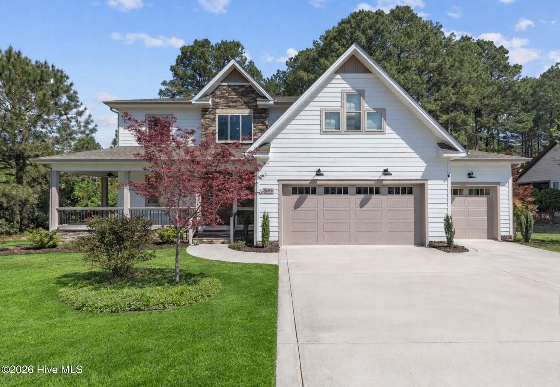 190 Devon Circle