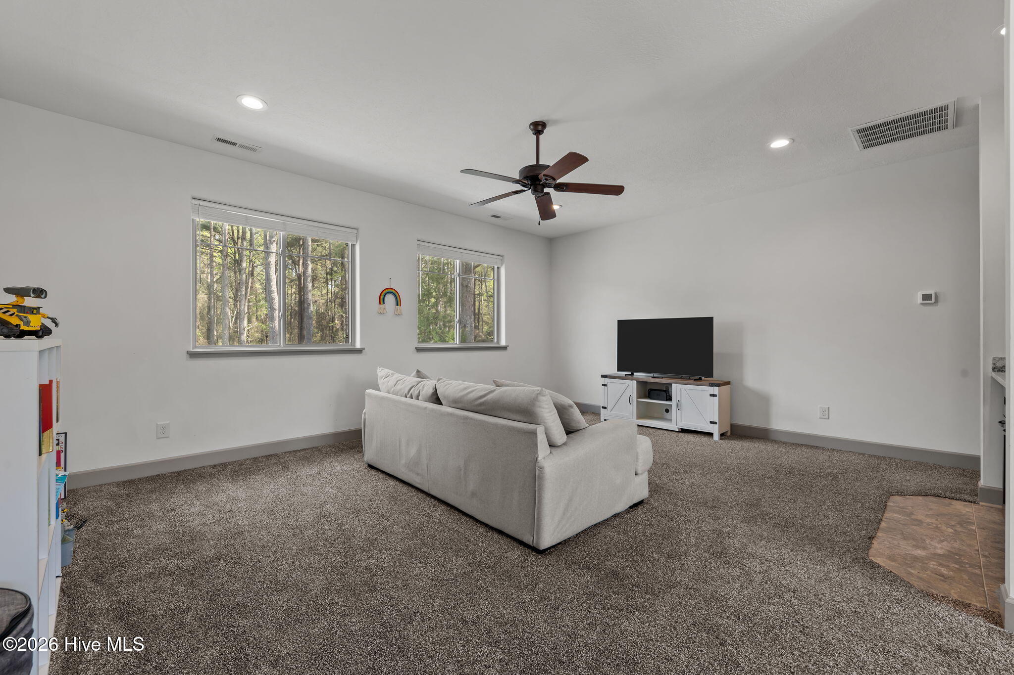 190 Devon Circle