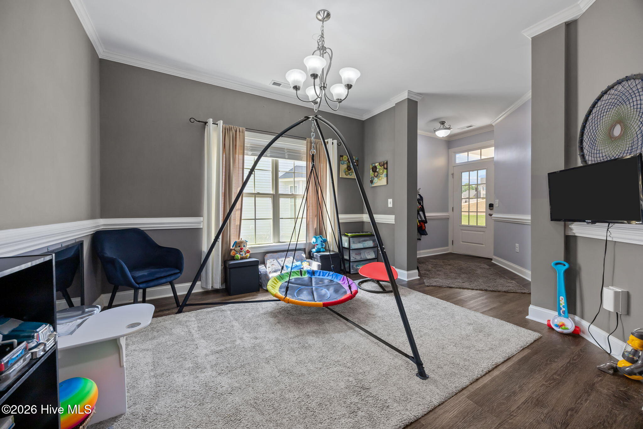 64 Cromwell Circle