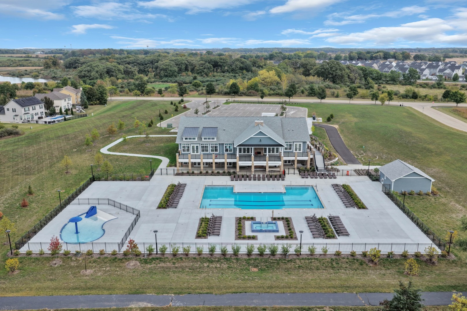909 Forestview Way