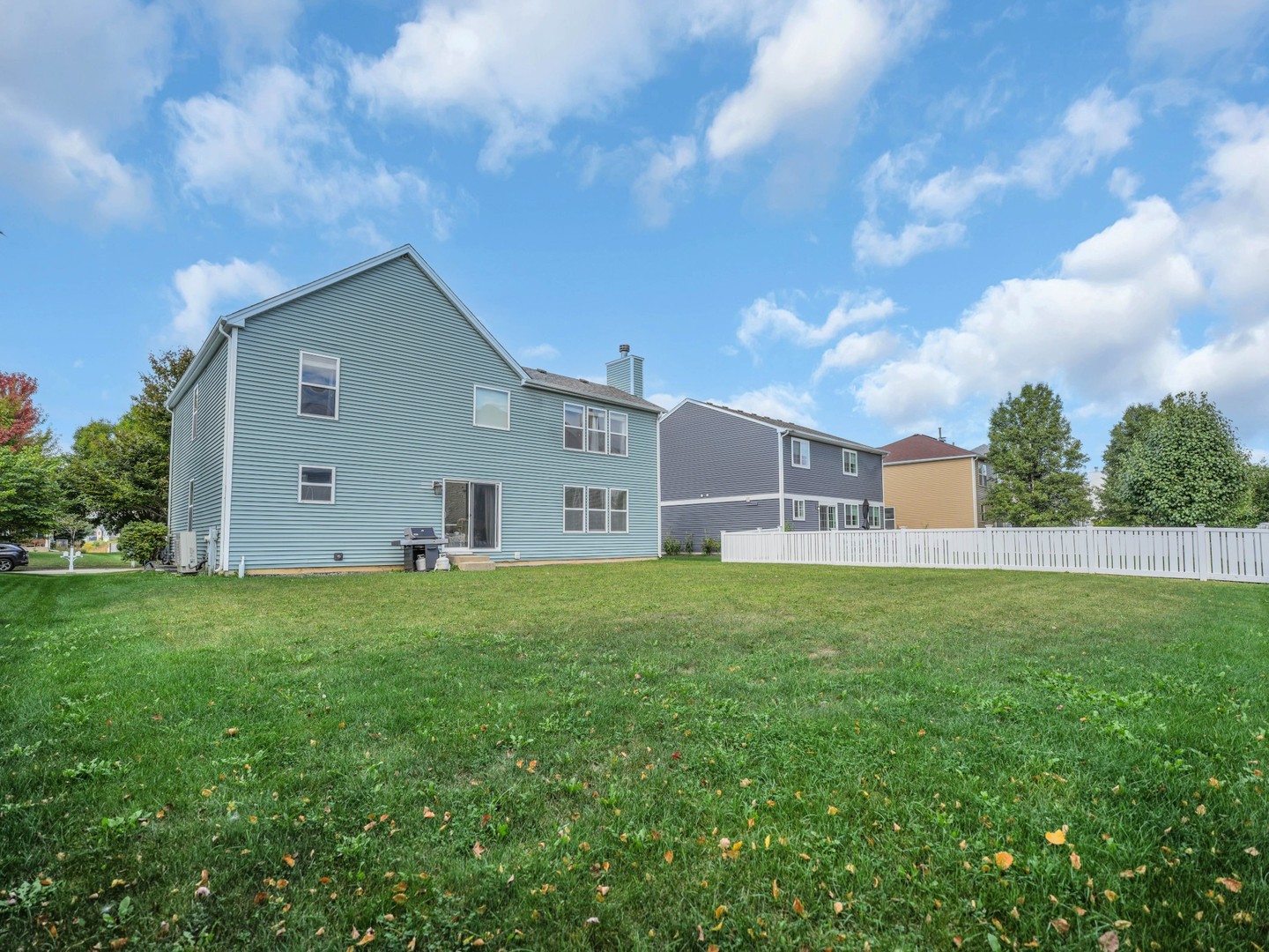 909 Forestview Way
