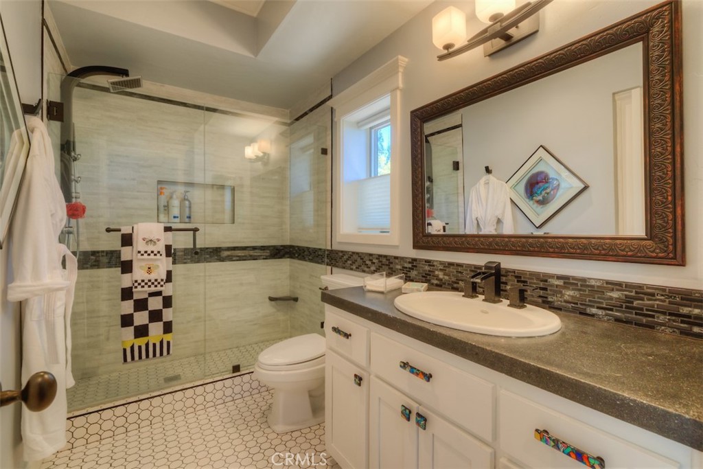 15103 Woodland Park Drive