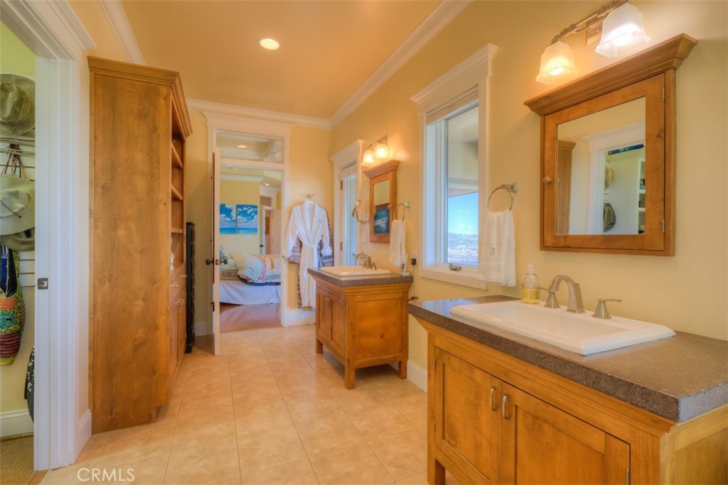 15103 Woodland Park Drive