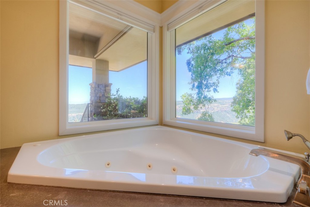 15103 Woodland Park Drive