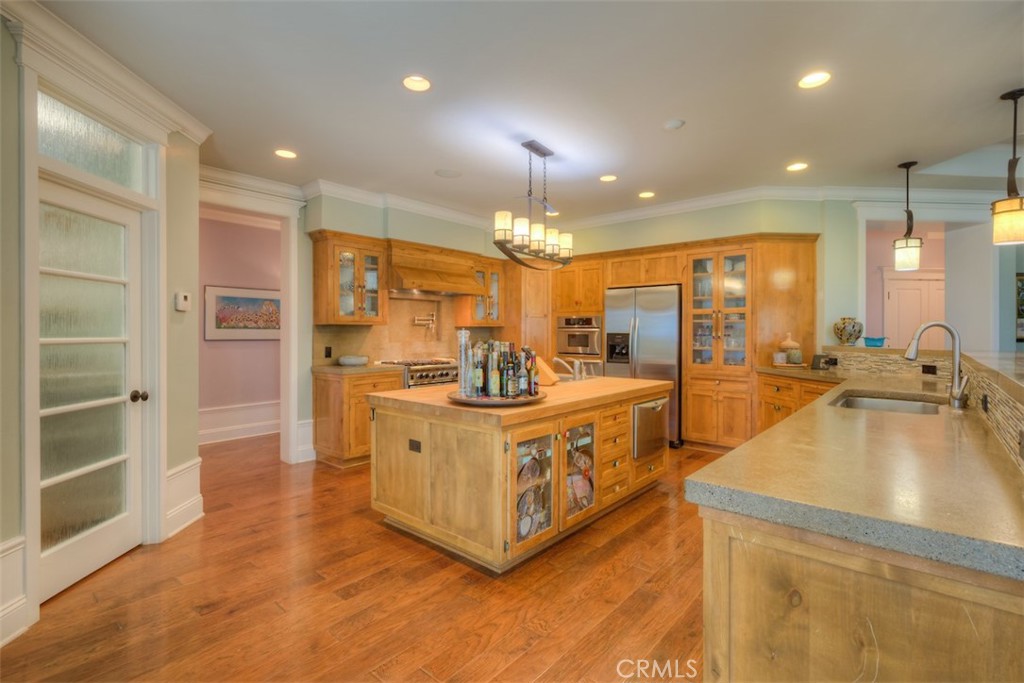 15103 Woodland Park Drive