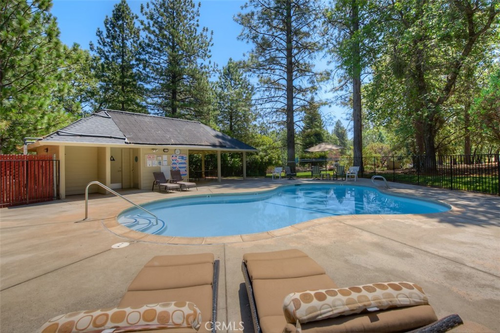 15103 Woodland Park Drive