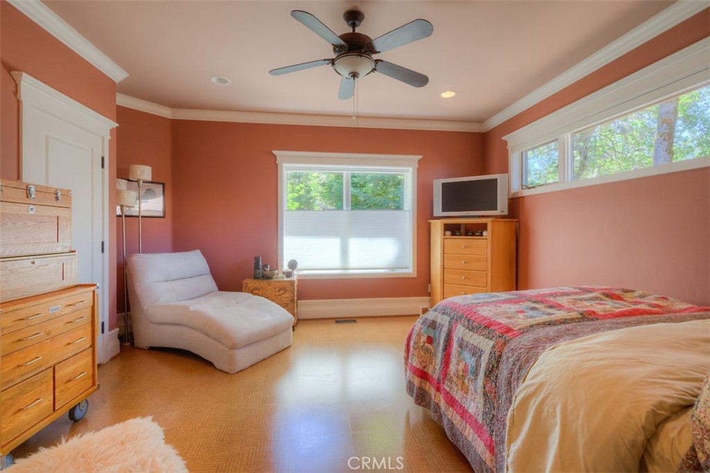 15103 Woodland Park Drive