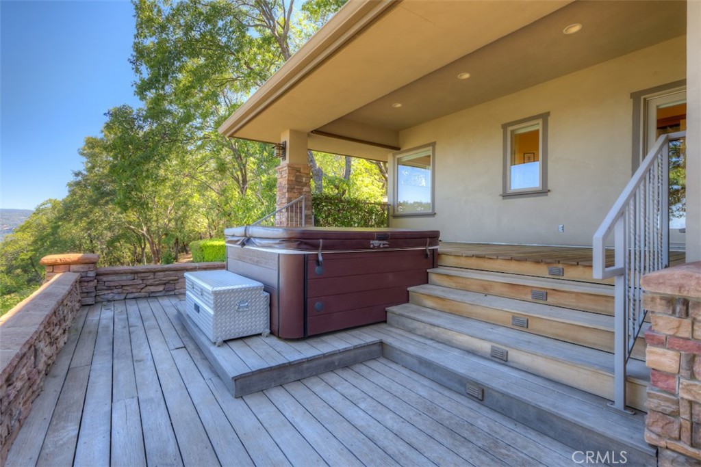 15103 Woodland Park Drive