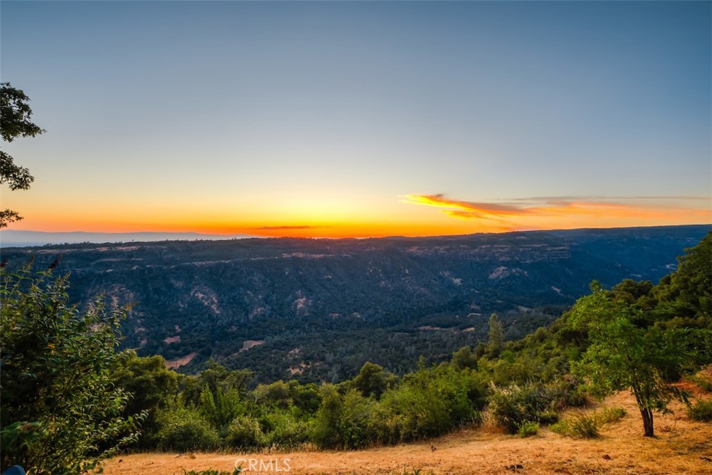 15103 Woodland Park Drive