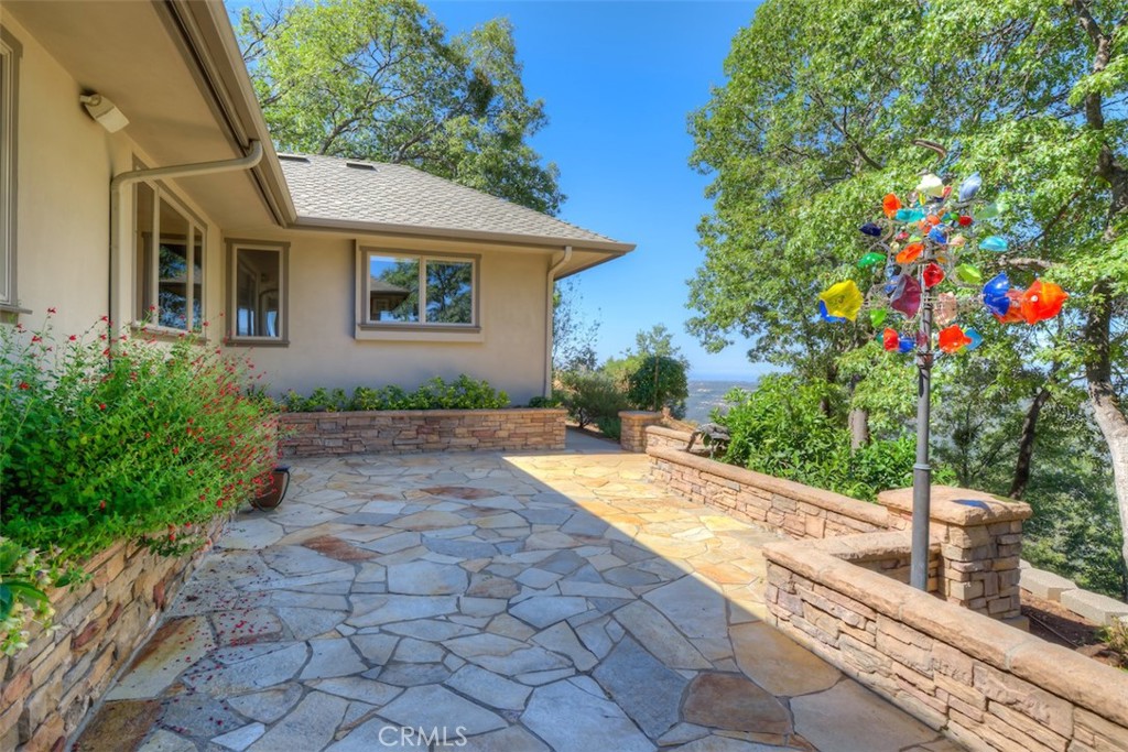 15103 Woodland Park Drive