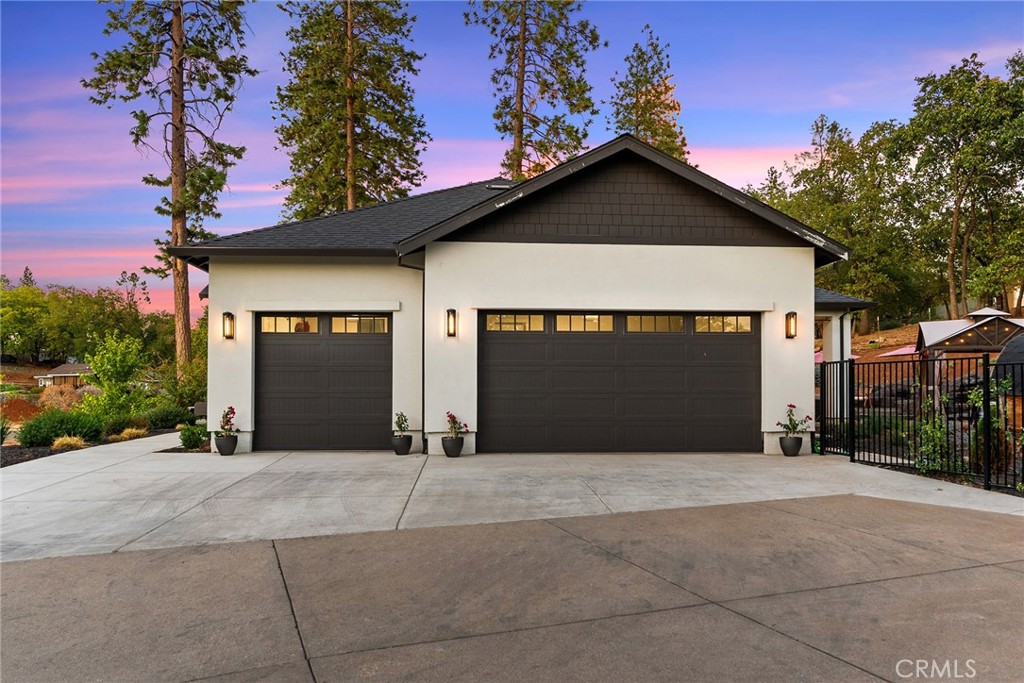 5772 Acorn Ridge Drive