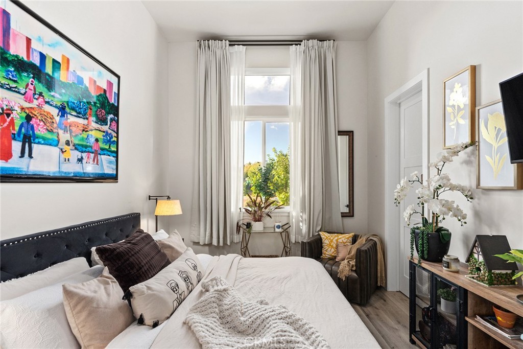 5772 Acorn Ridge Drive